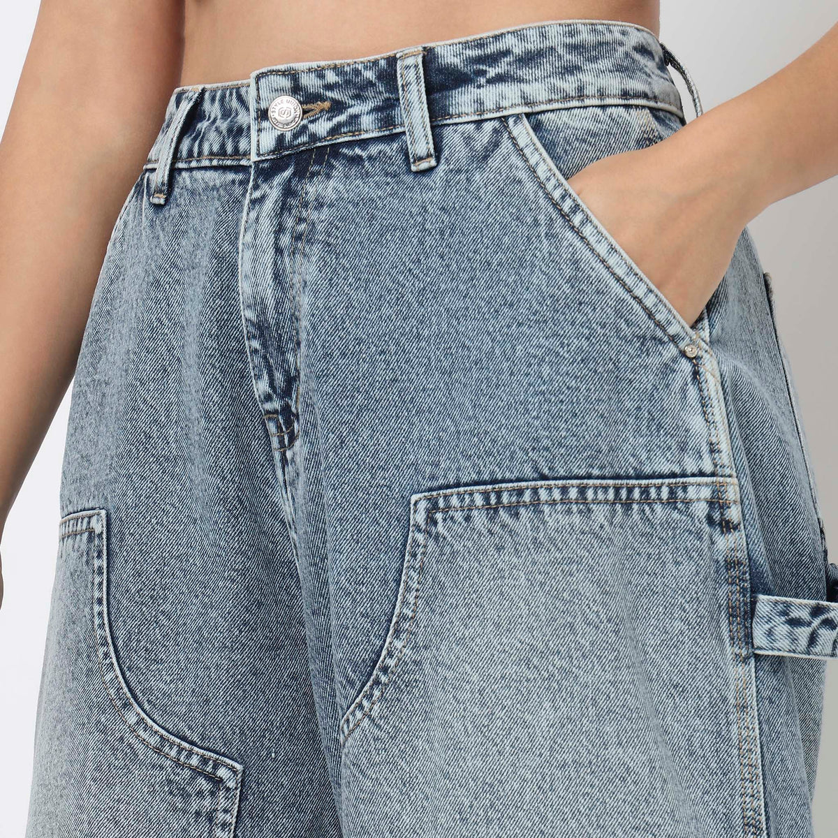 Straight Fit Light Wash Denim With Side Rivet Look