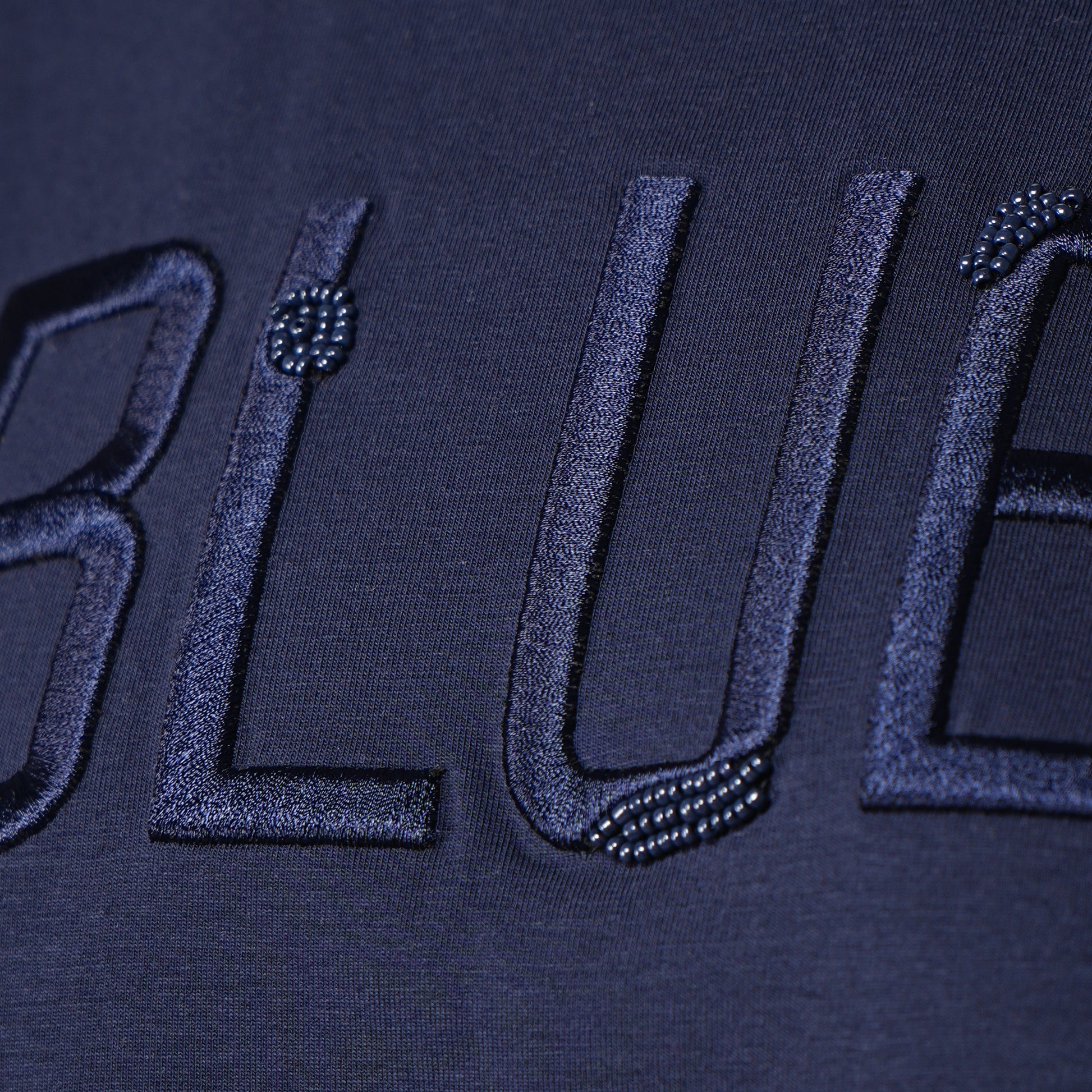 Embroidered Crew Neck Graphitee
