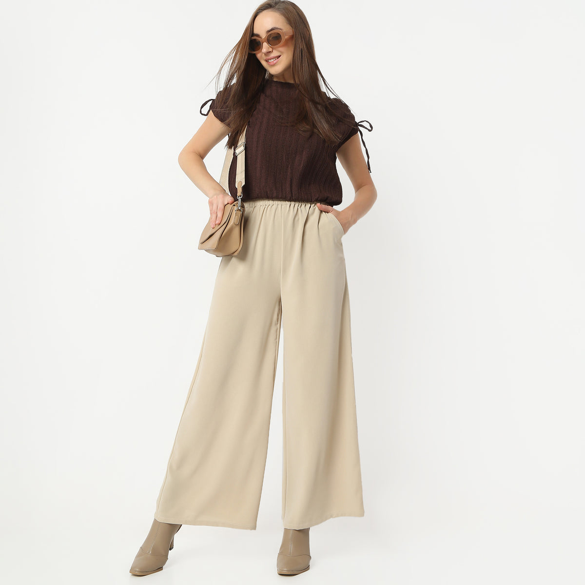 Regular Fit Solid Ankle Length Mid Rise Palazzos