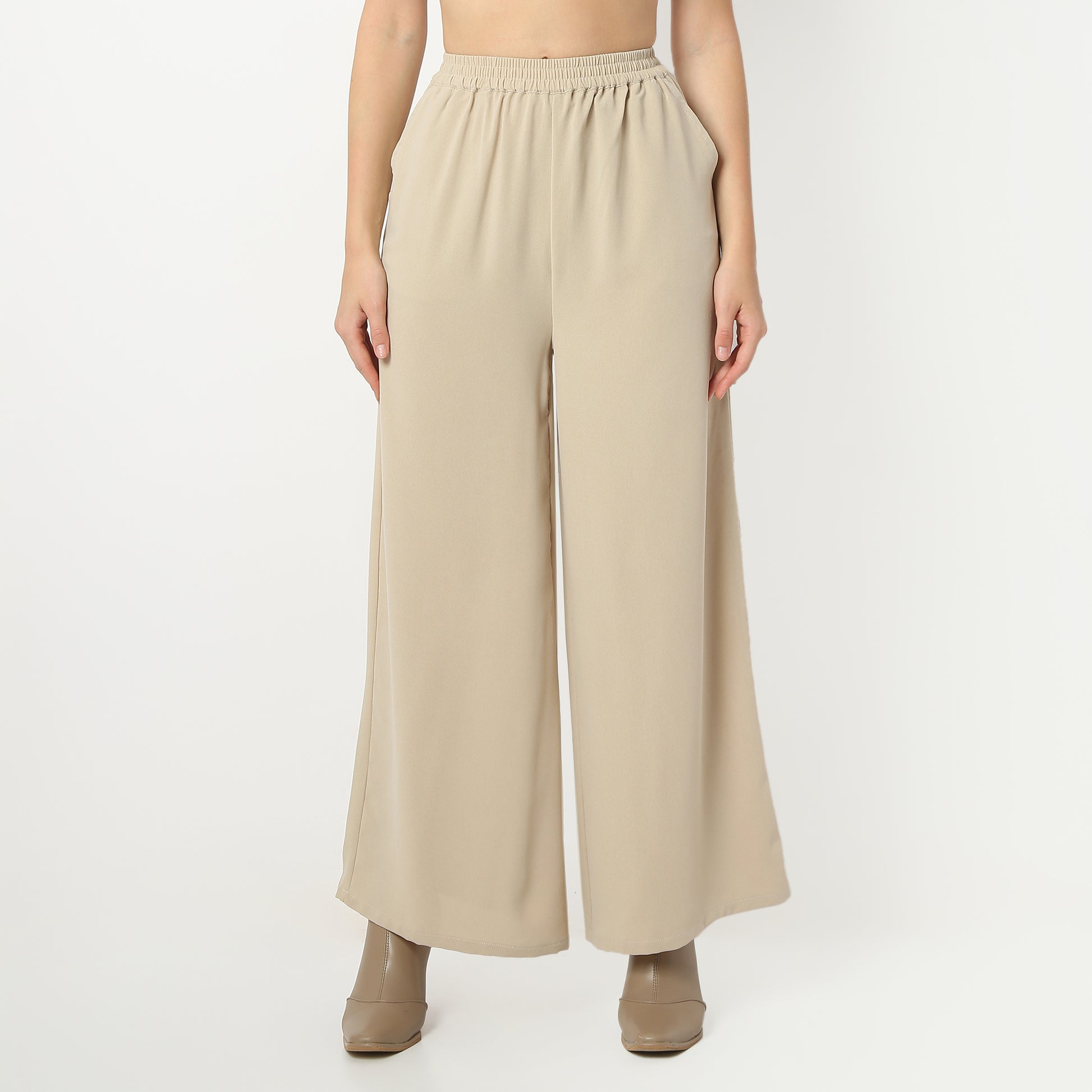 Regular Fit Solid Ankle Length Mid Rise Palazzos