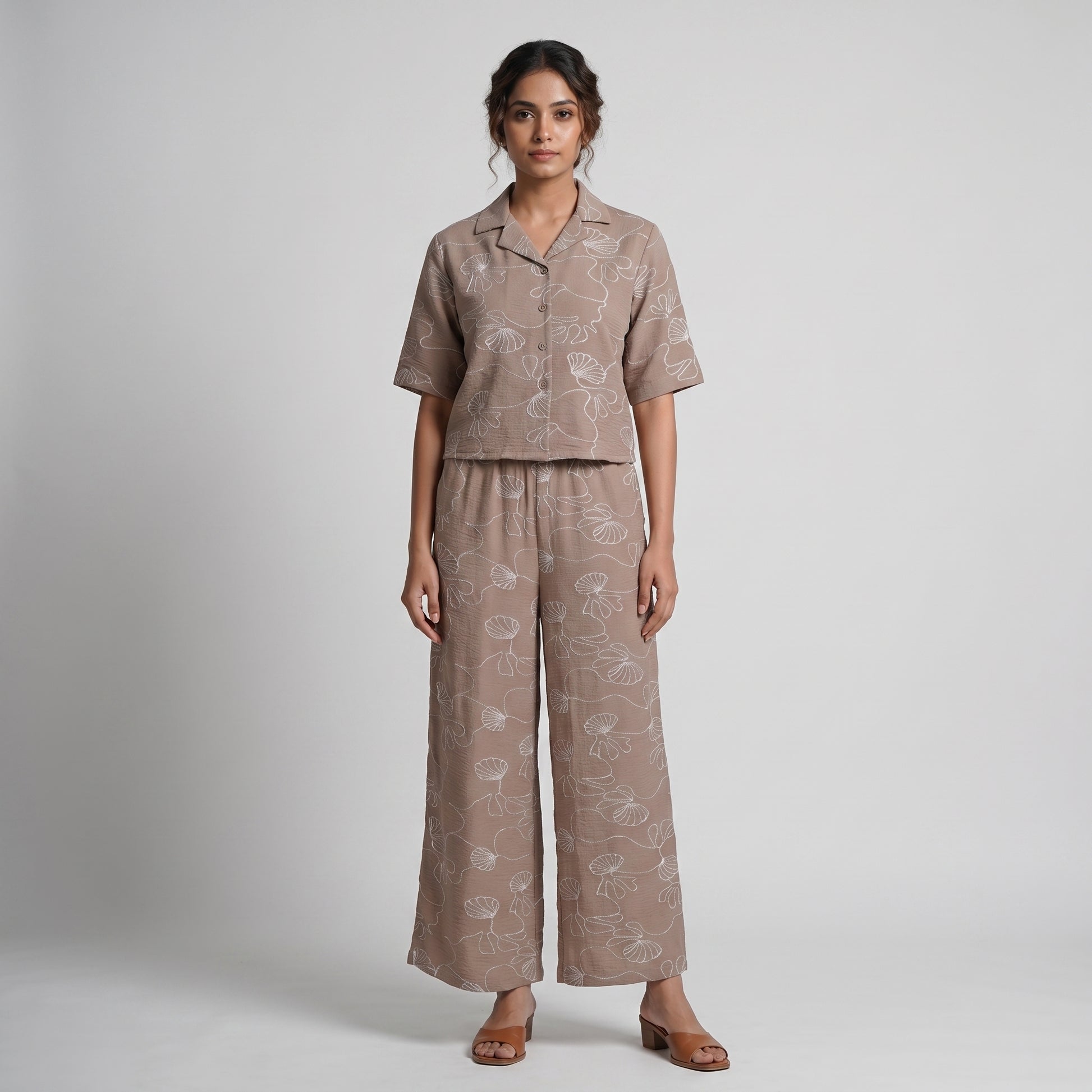 Embroidered Mid Rise Palazzo