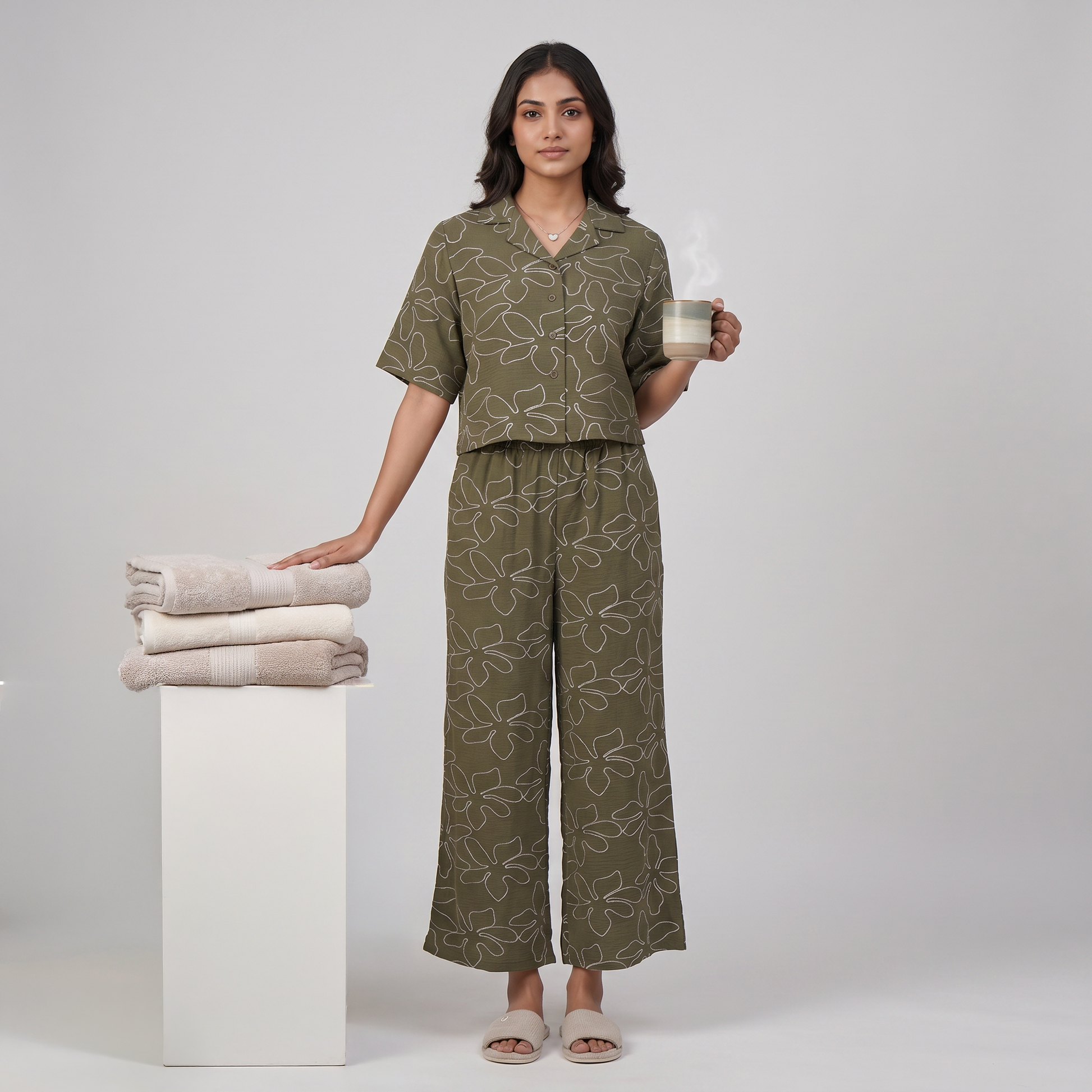 Embroidered Mid Rise Palazzo