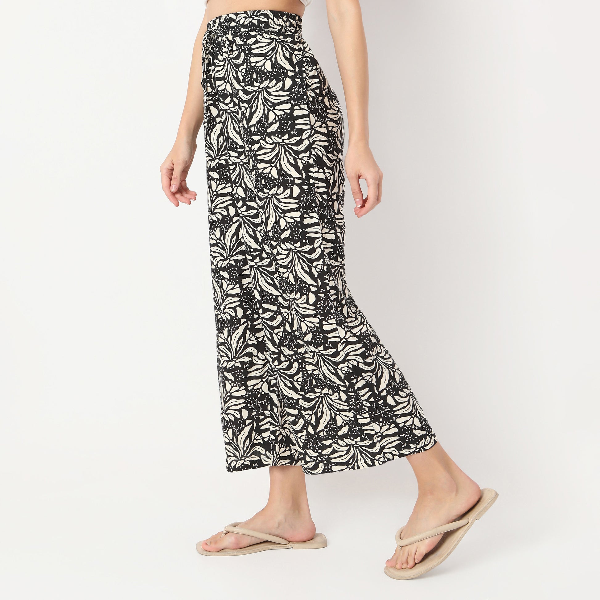 Printed Above Ankle Length Floral Palazzos
