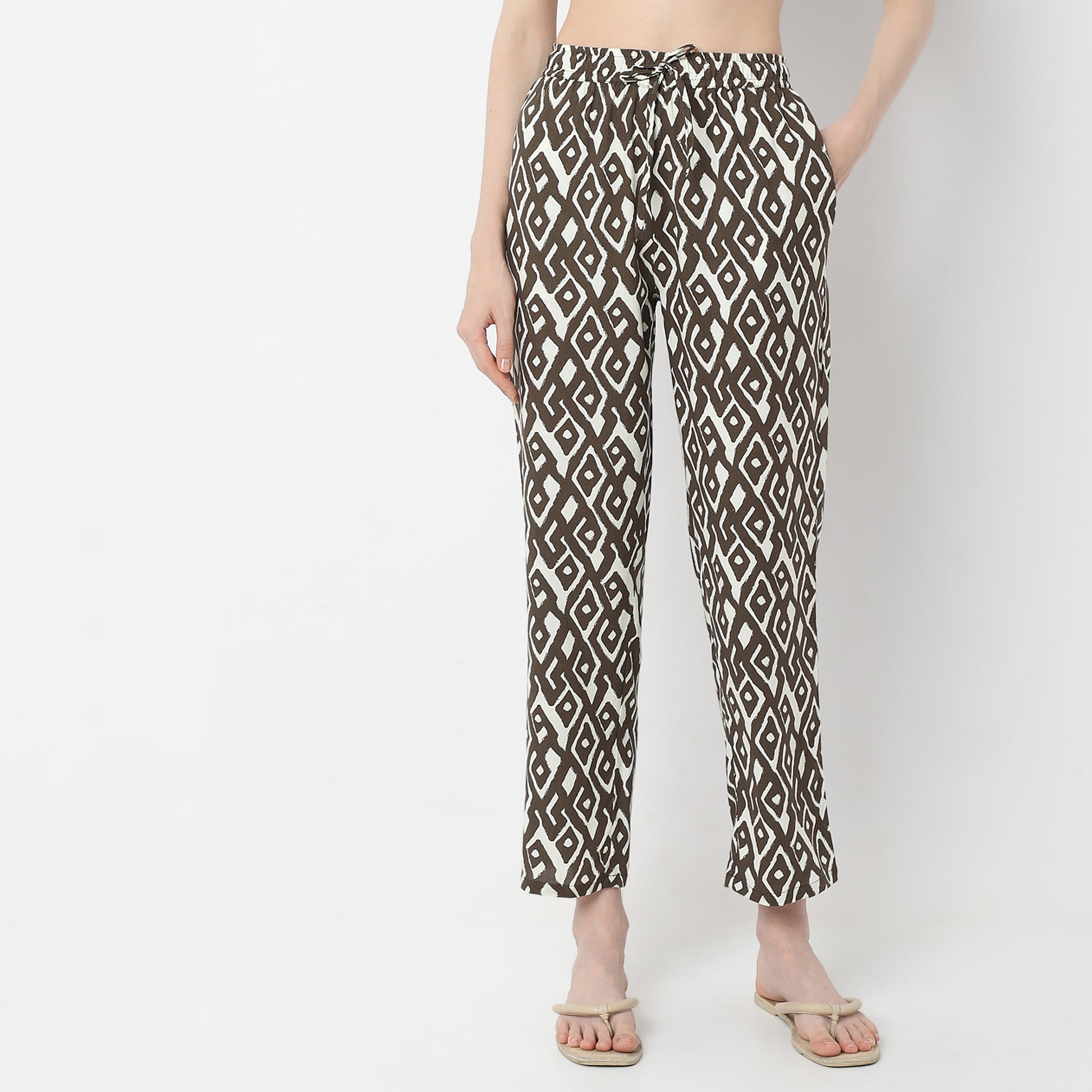 Geometric Print Mid-Rise Pyjama Pants