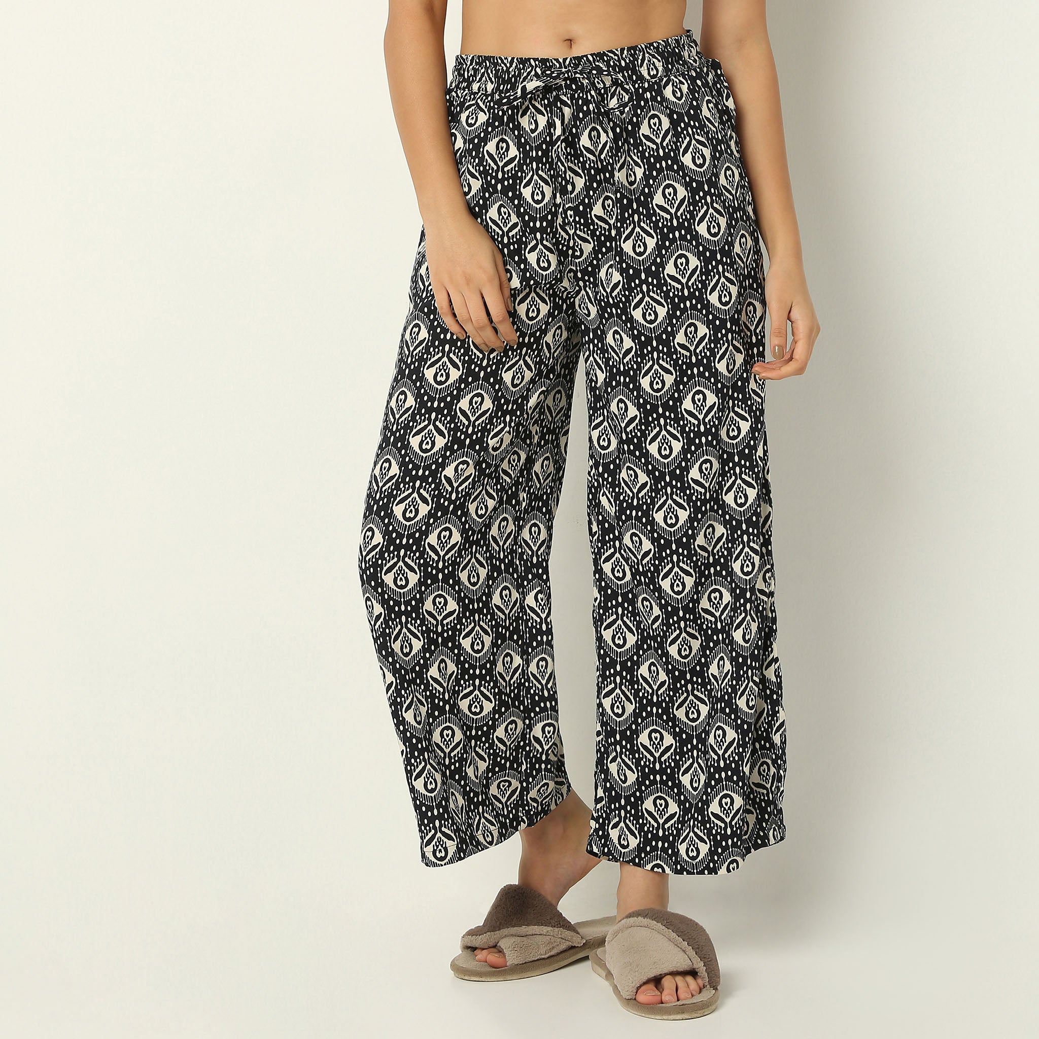 Regular Fit Printed Ankle Length Mid Rise Palazzos