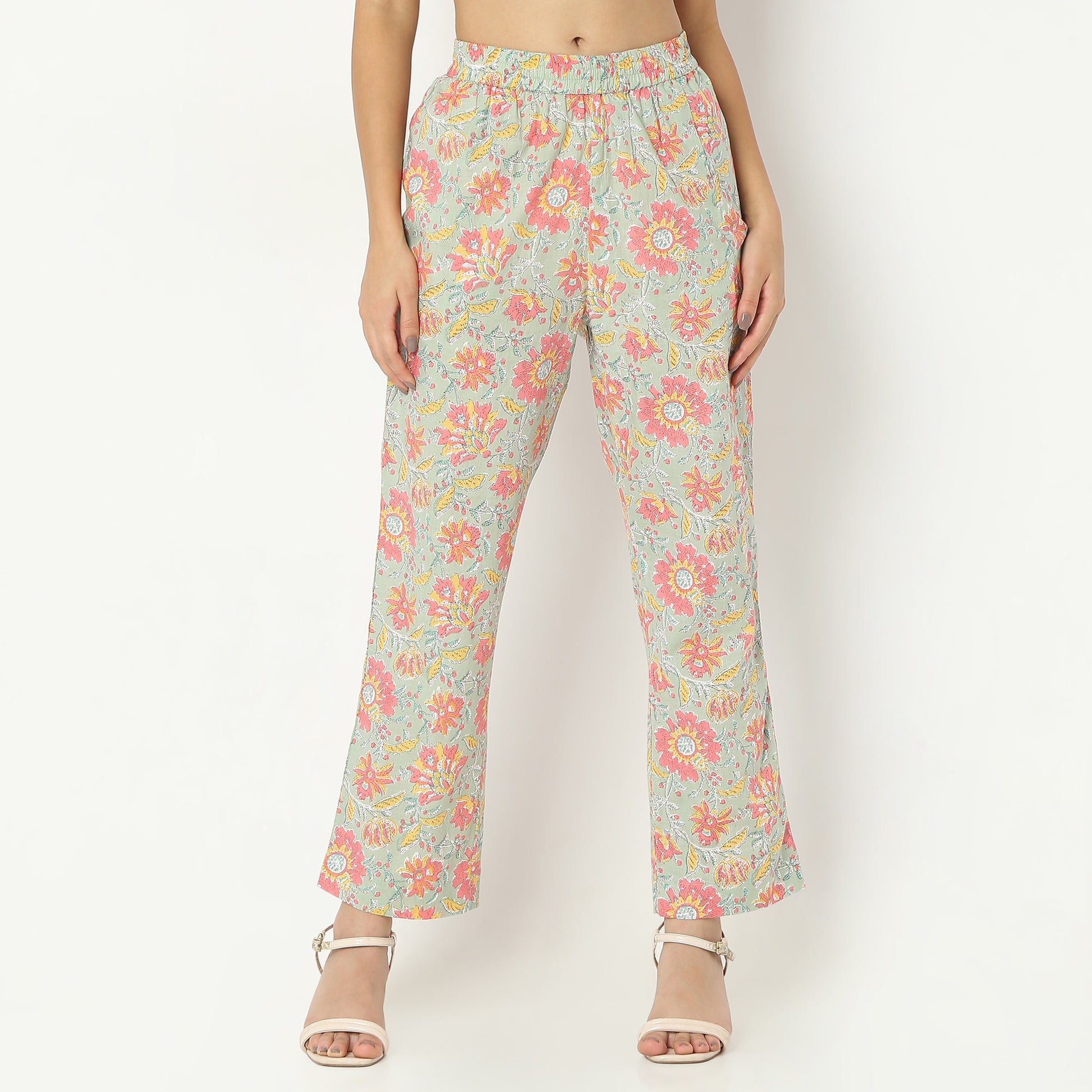 Regular Fit Printed Band Collar Full Length Top with Pyjama Set