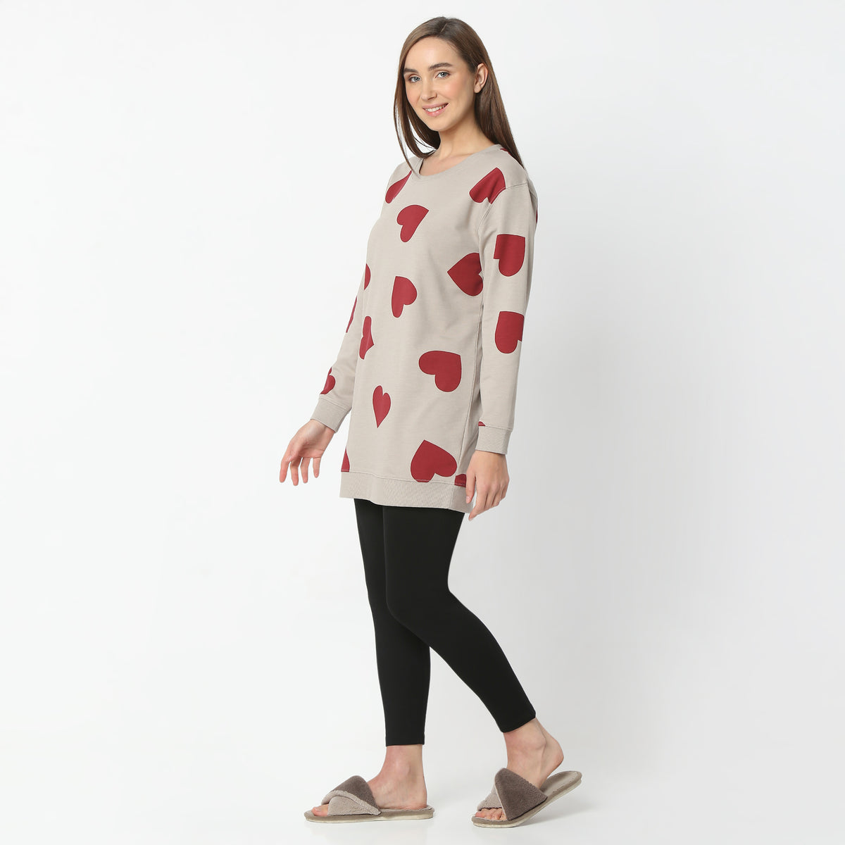 Regular Fit Heart Print Regular Length Mid Rise Shorts