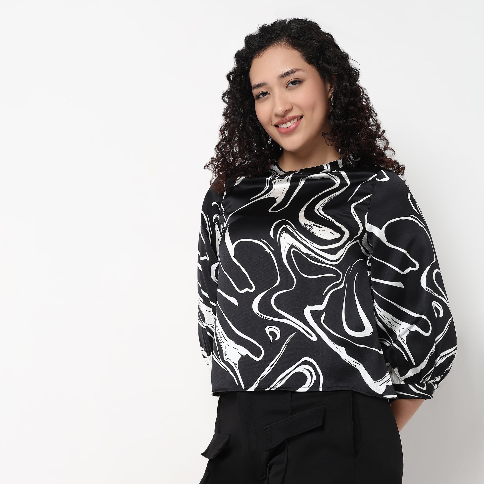 Abstract Printed Full Sleeve Top
