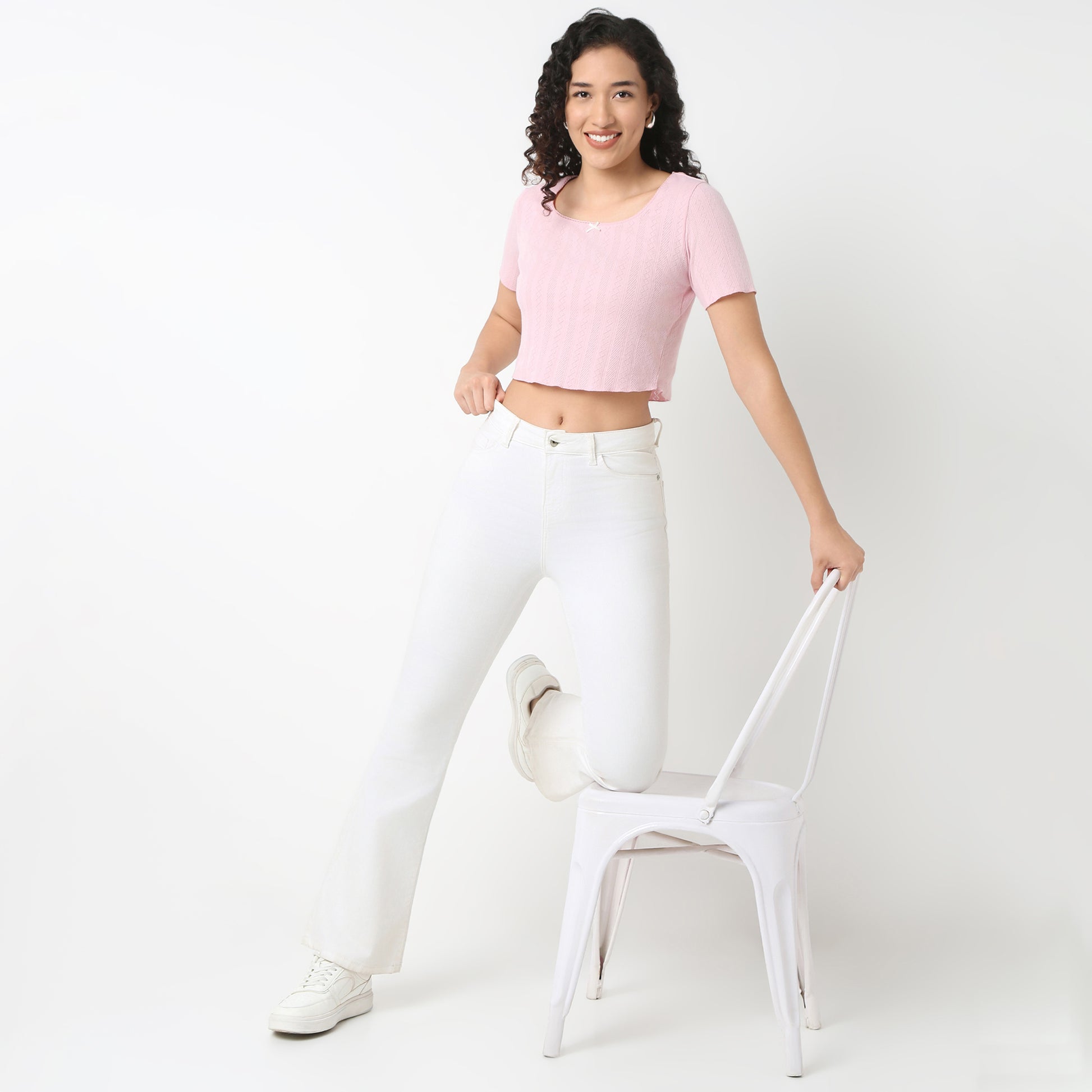 Betty Essential Tee With Scoop Neck And Lace Detail