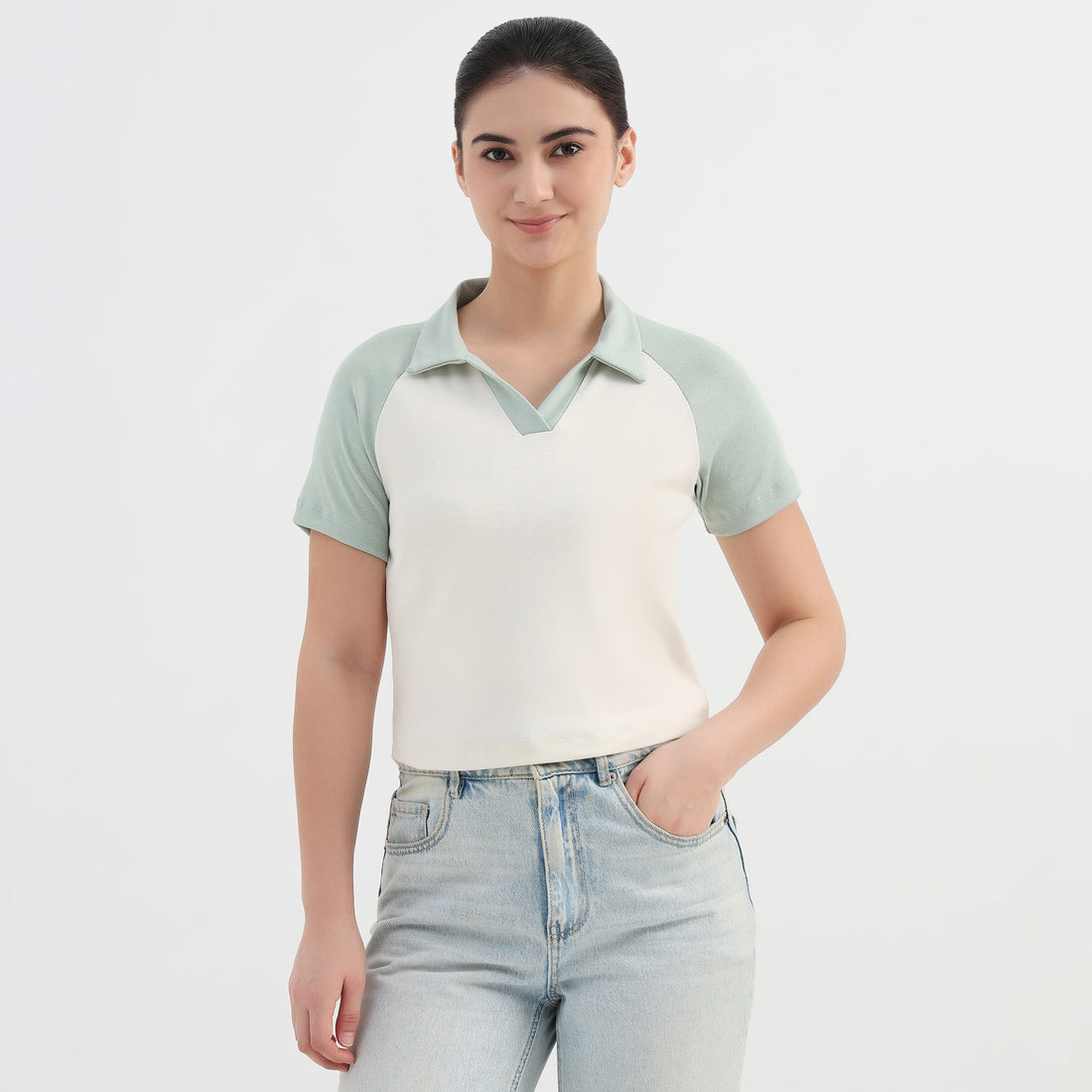 Solid Slim Fit Crop T-Shirt