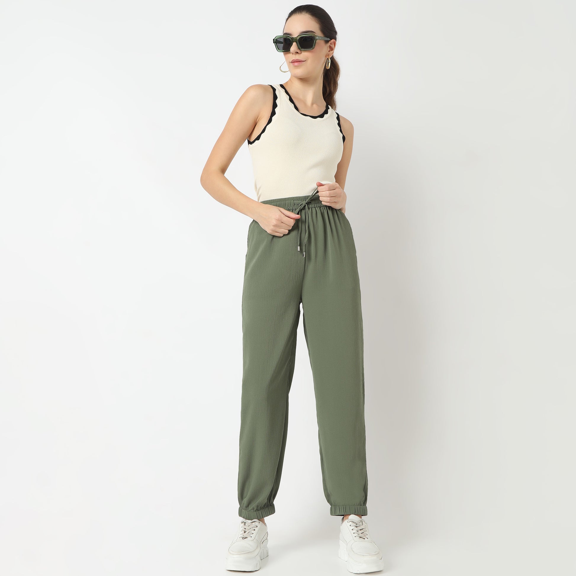 Regular Fit Solid Full Length High Rise Pants