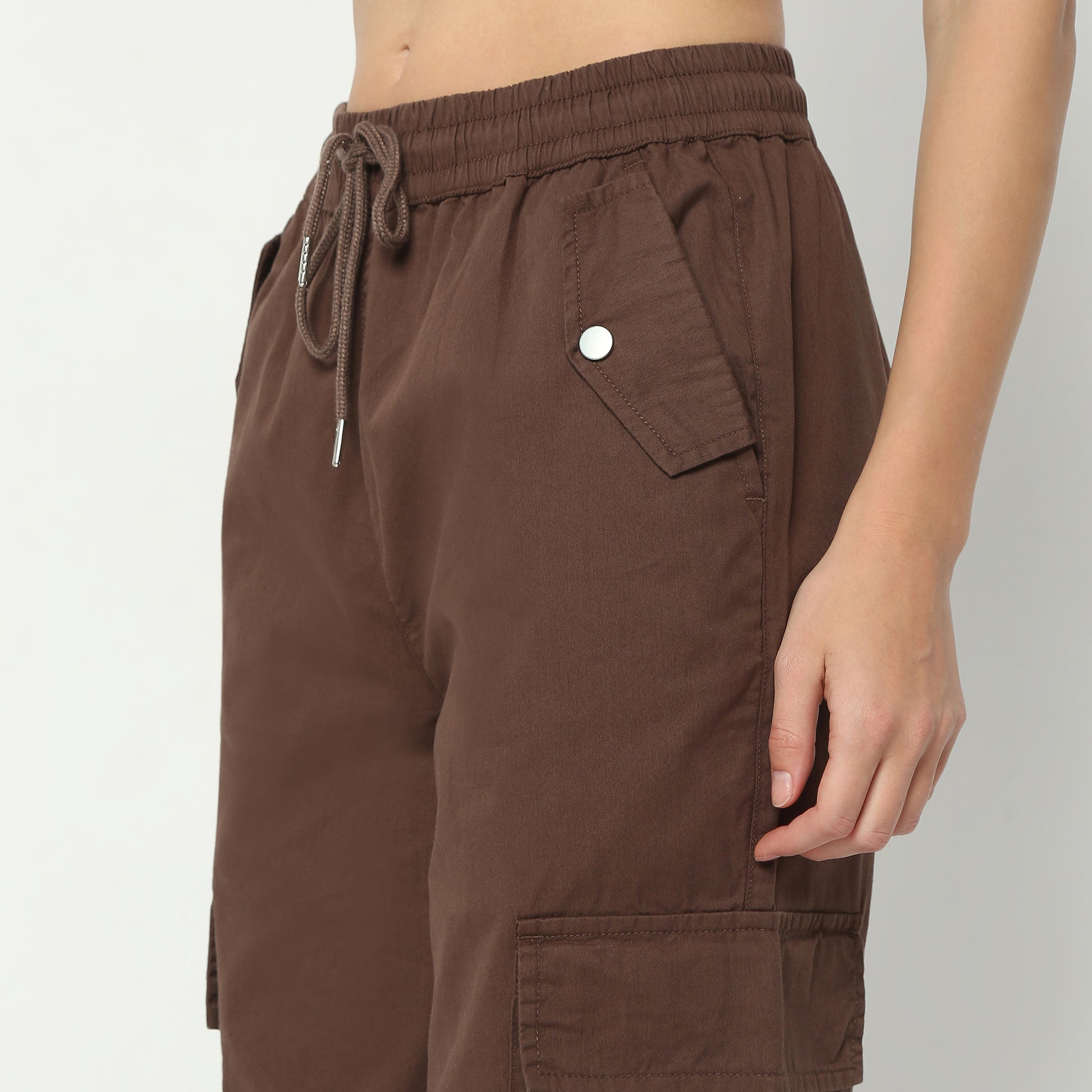 Relaxed Fit Solid Ankle Length High Rise Pants