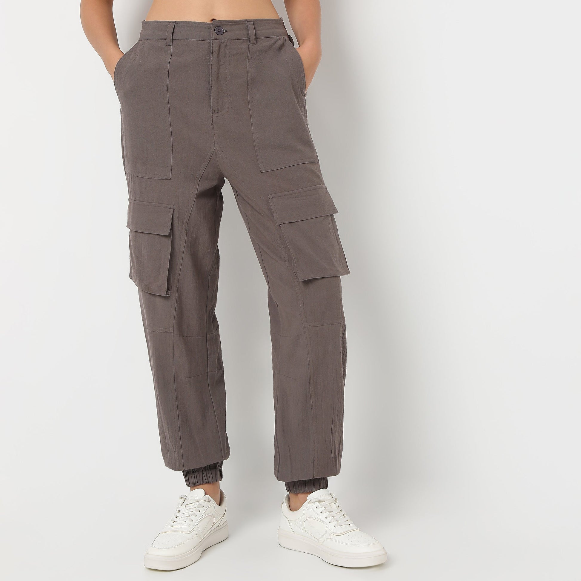 Betty Fashion Pants with Patch Pockets