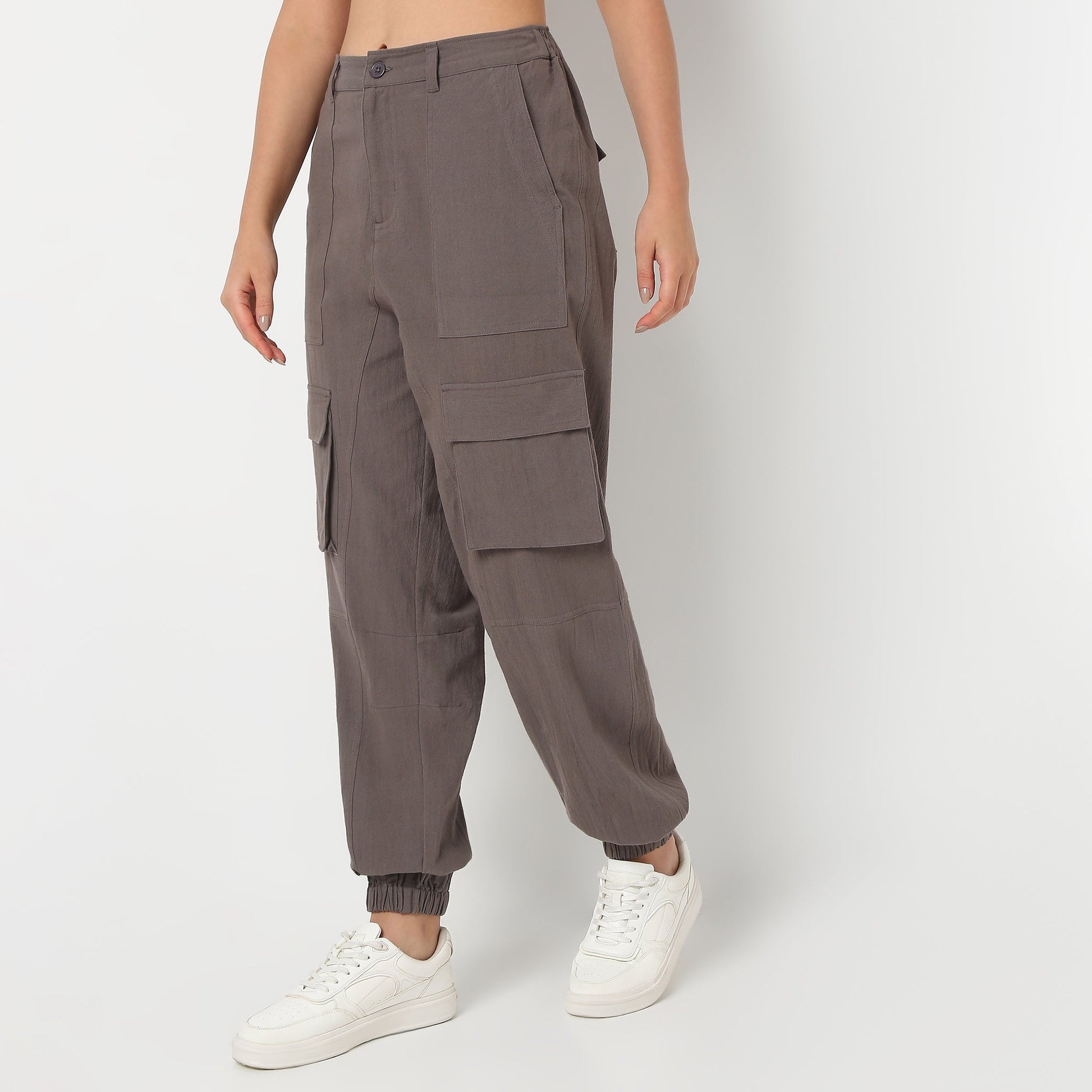 Betty Fashion Pants with Patch Pockets