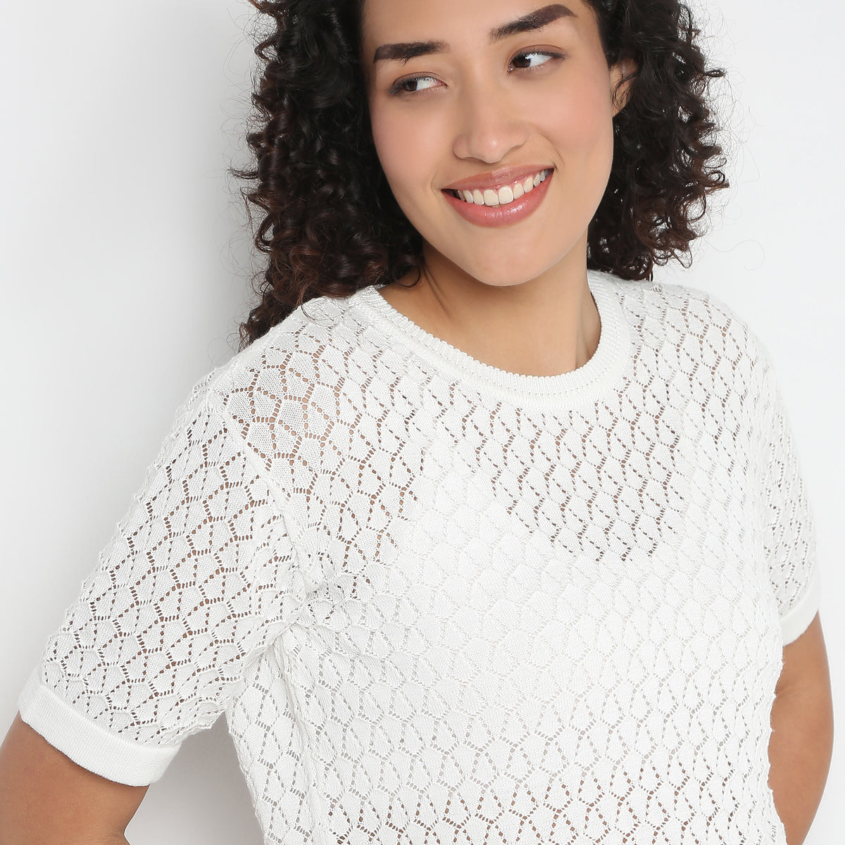 Betty Cropped Fashion Round Neck Tee
