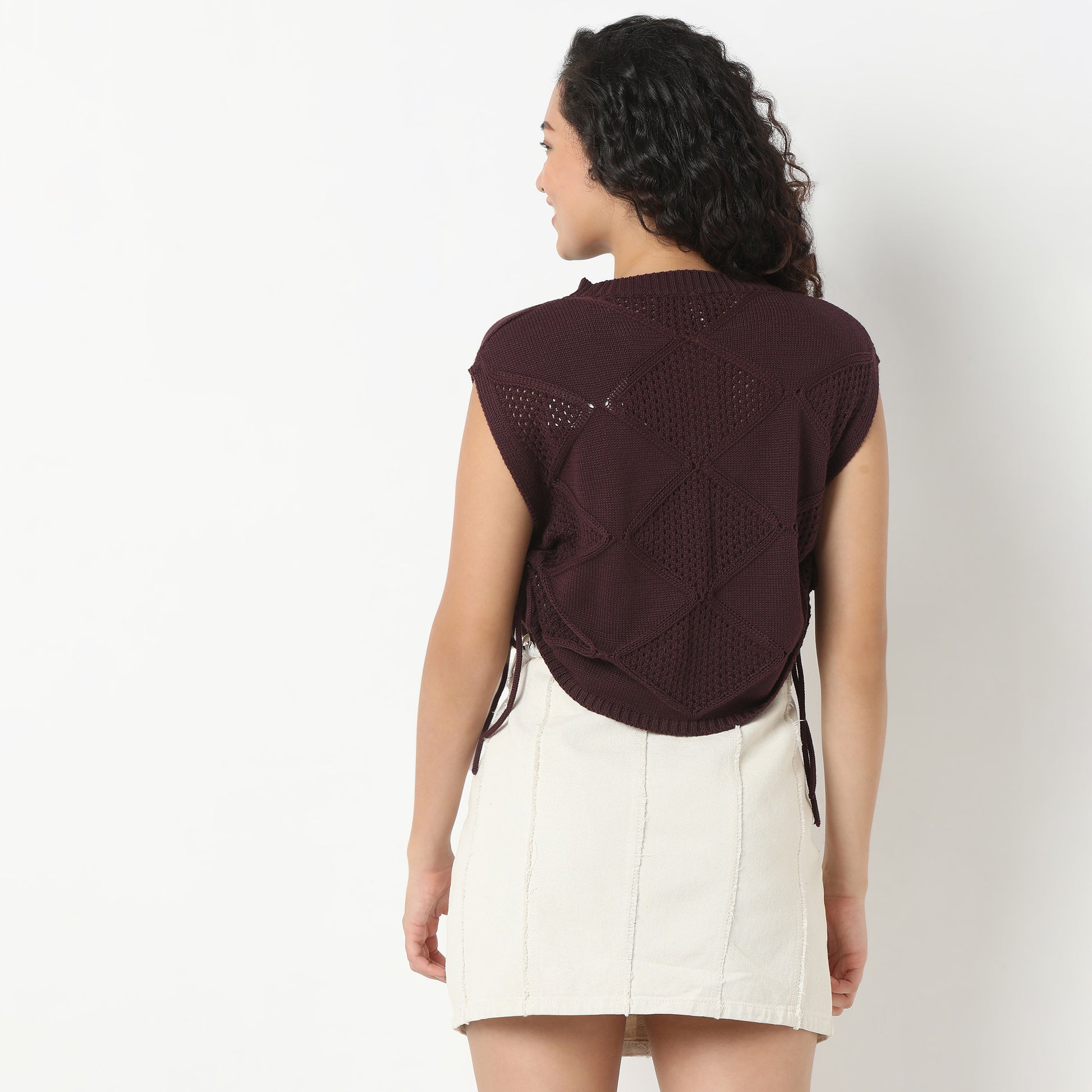 Betty Relaxed Fit Fashion T-Shirt with Extended Sleeves