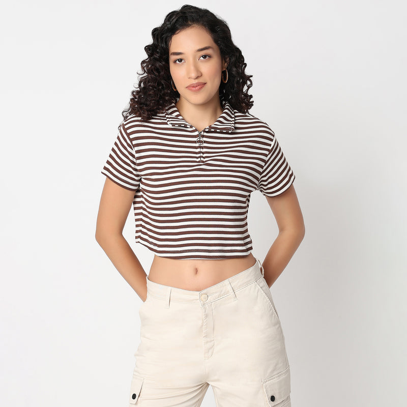 Betty Cropped Fashion T-Shirt with Zipper At Collar