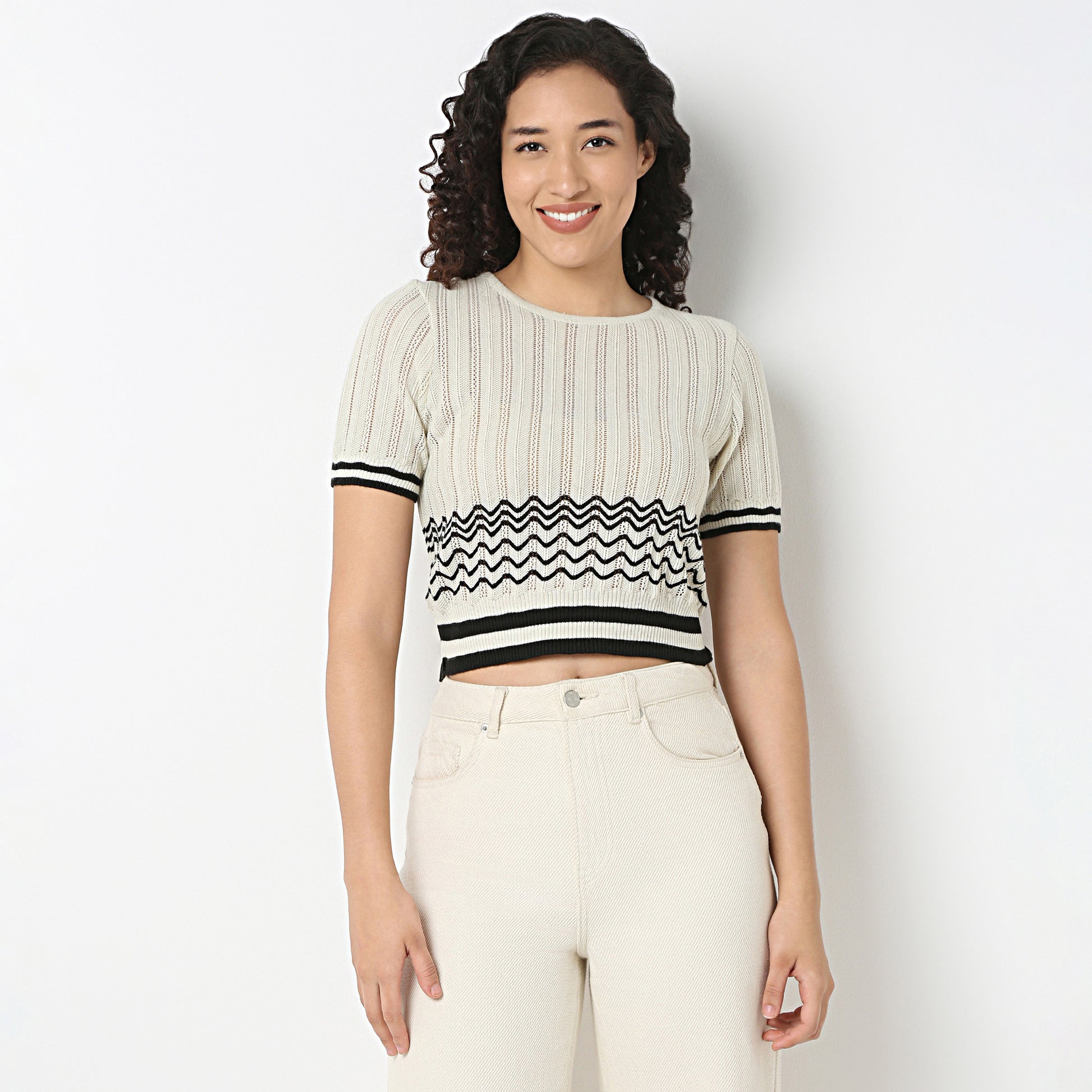 Betty Round Neck Fashion Tee With Chevron Pattern