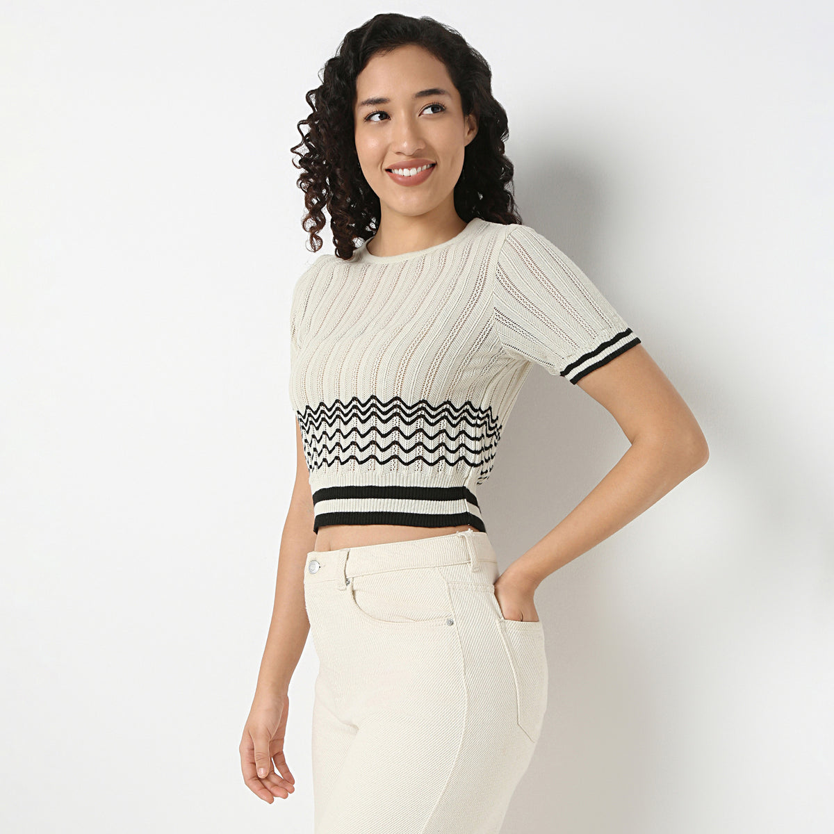 Betty Round Neck Fashion Tee With Chevron Pattern