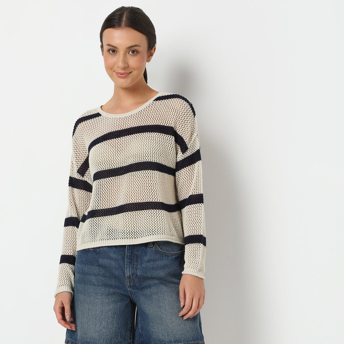 Women Round Neck Cropped Full Sleeve Structured Boxy Fit Young Fashion T-Shirt