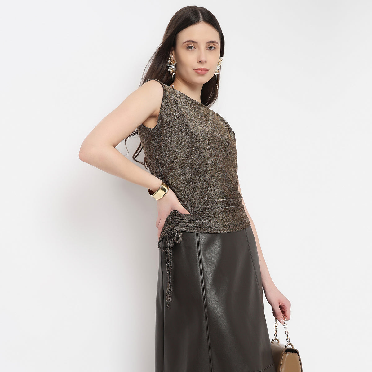 Slim Fit Graphic Crop Tee