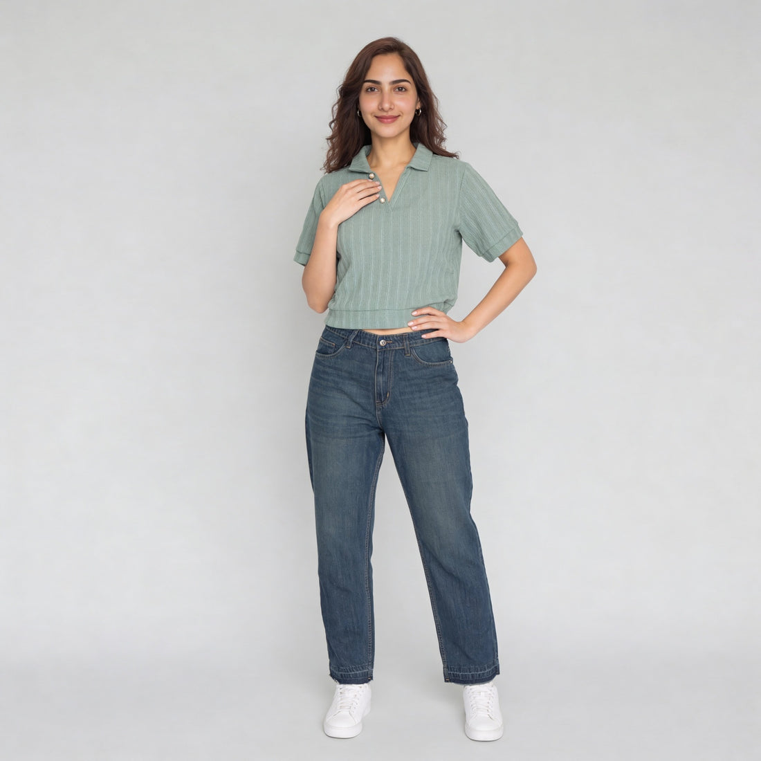 V-Neck Slim Fit Cropped T-Shirt