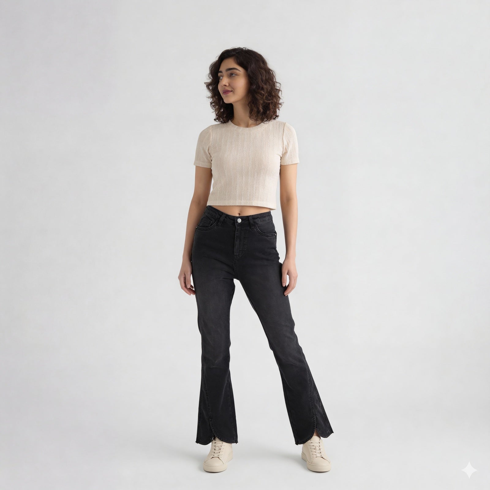 Knitted Solid Slim Fit Crop T-Shirt