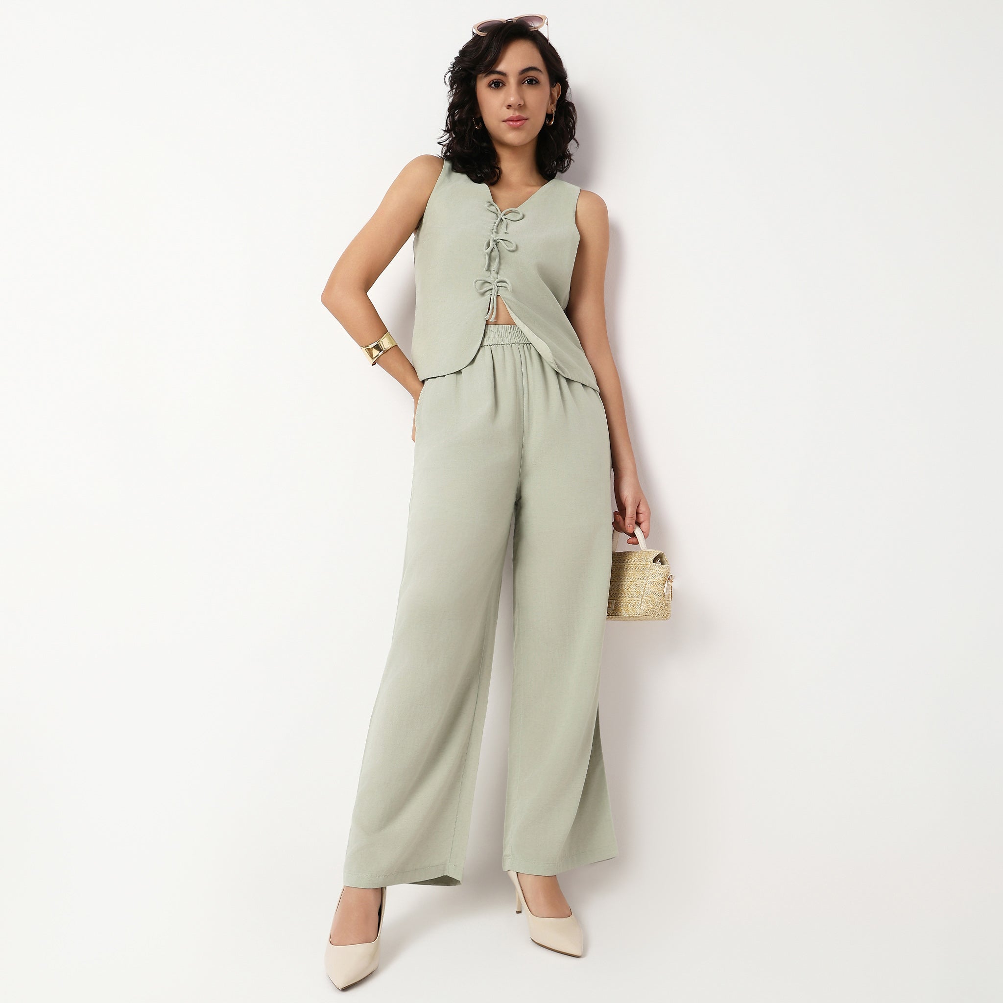 Relaxed Fit High Rise Palazzo With Scallop Hem
