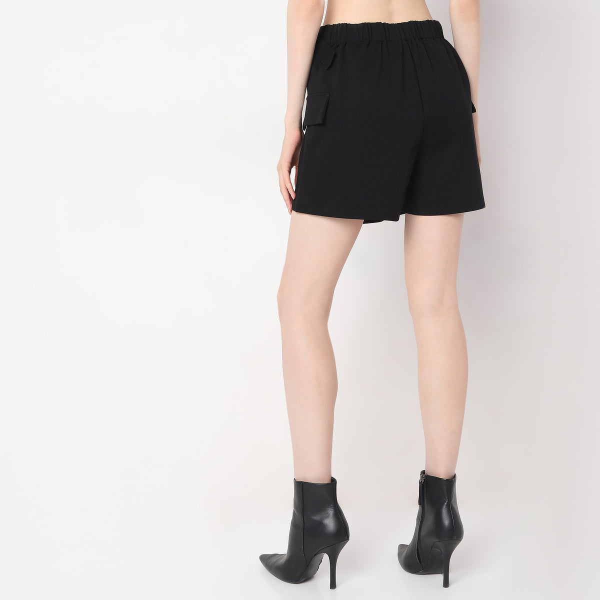 Relaxed Fit Mid Rise Shorts