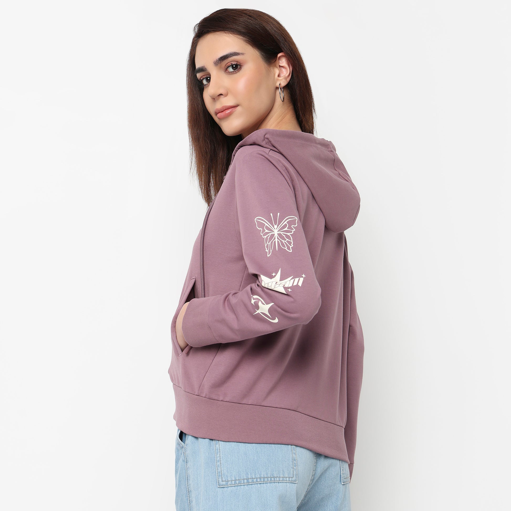 Oversize Graphic Sweatshirt With Applique Work On Chest