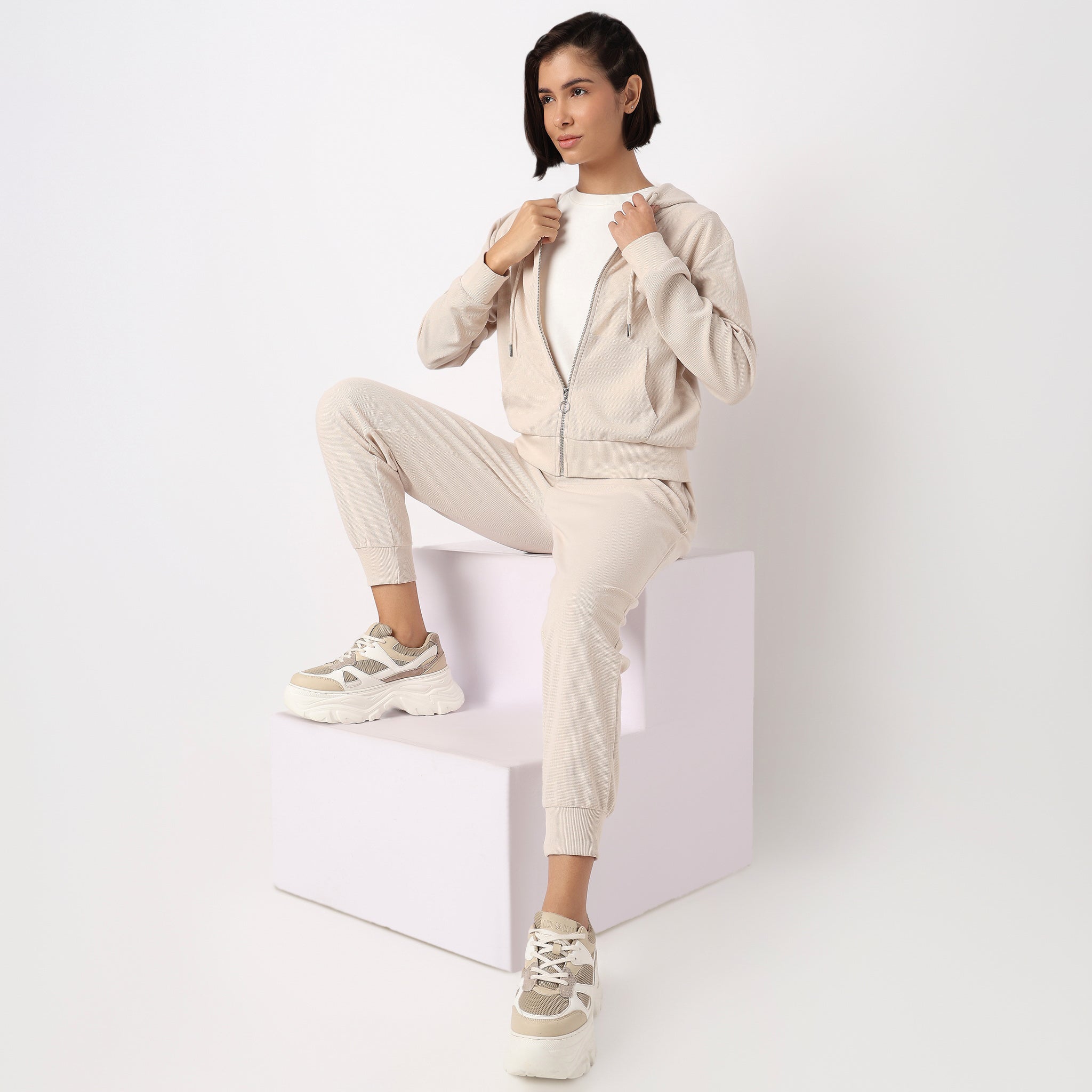 Solid Sweatshirt With Front Zipper Opening