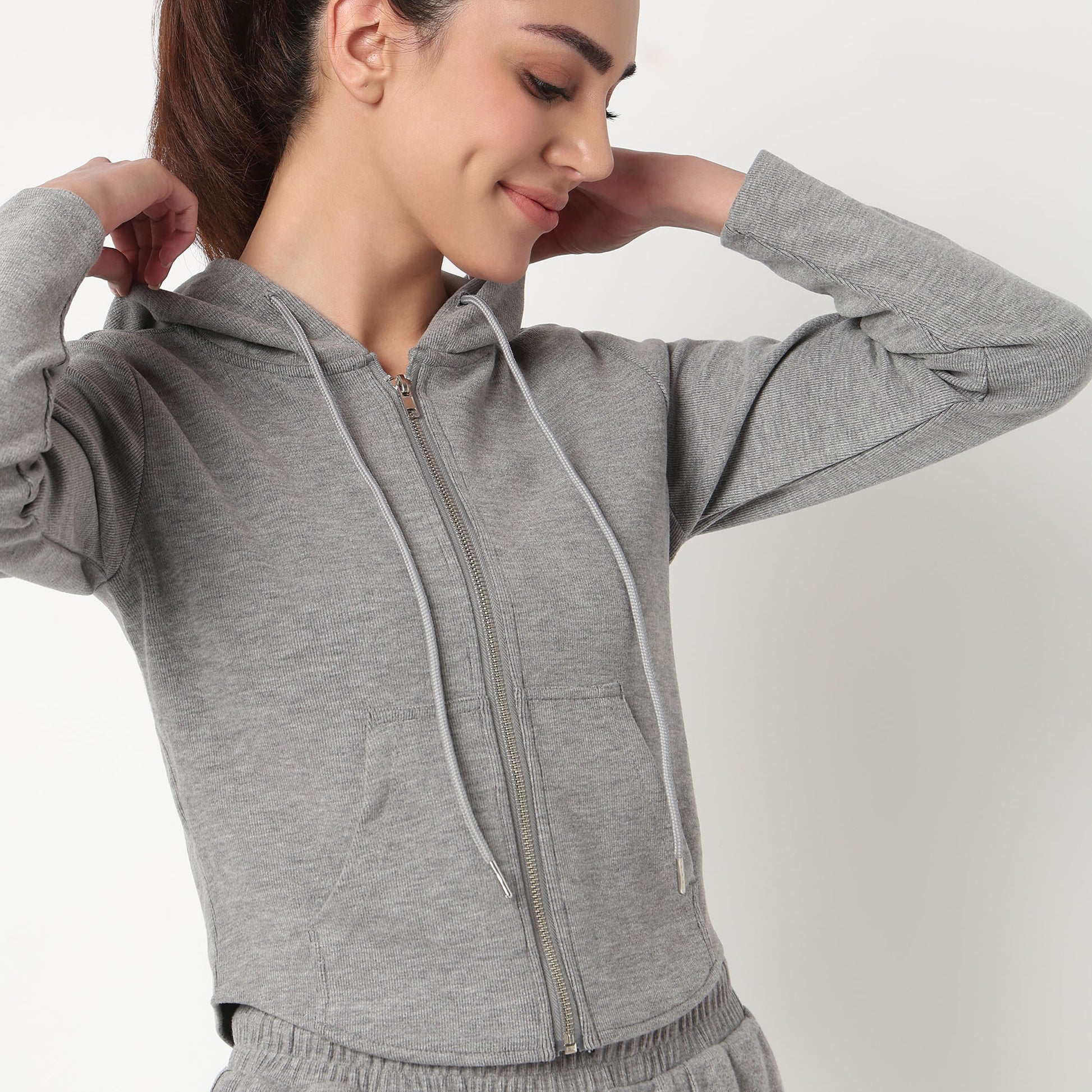 Solid Cropped Sweatshirt