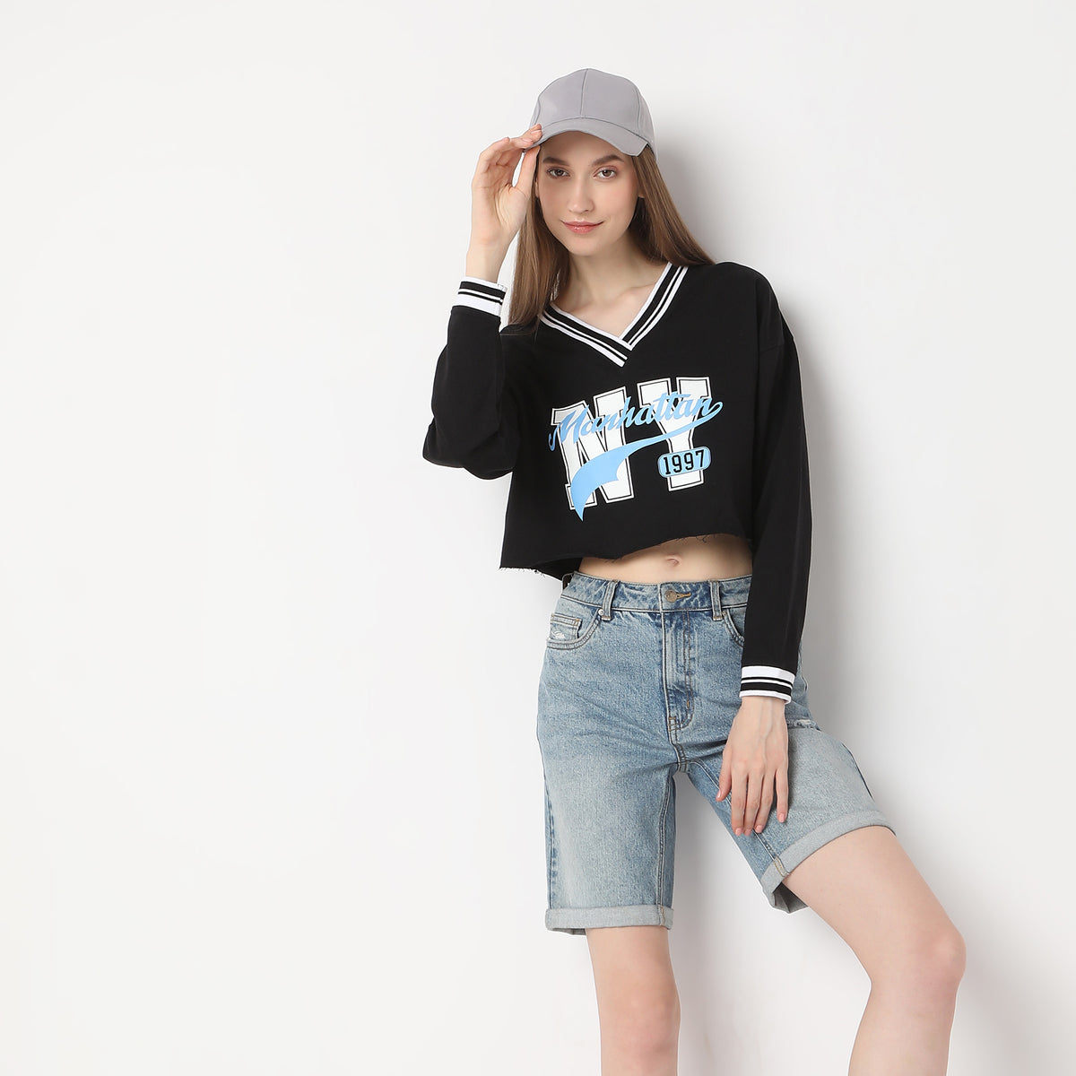 Boxy Fit Printed V-Neck Sweat Tees