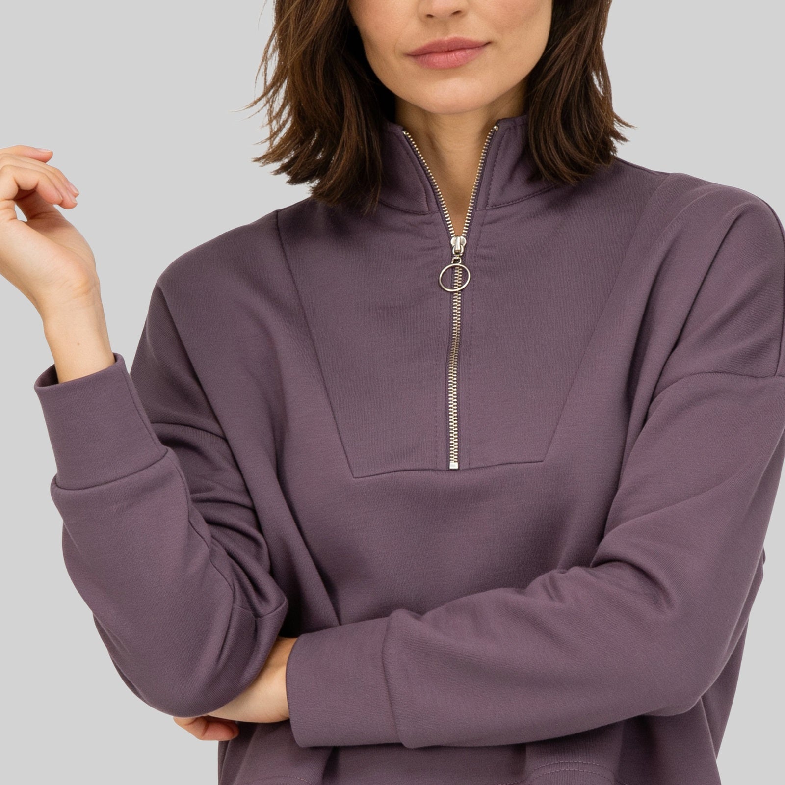 Mock Turtle Neck Sweat Tee