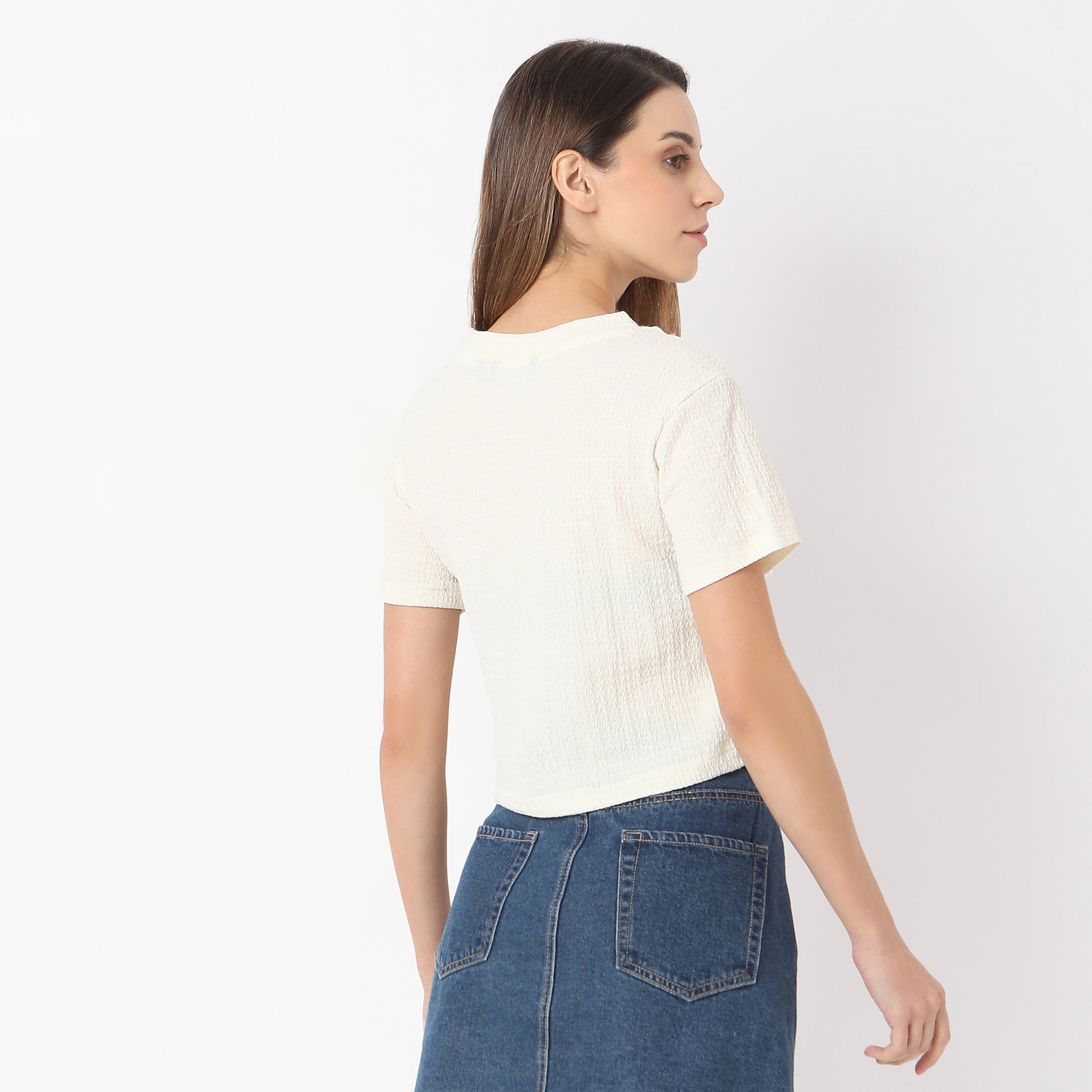Regular Fit Solid Cropped Betty Short Sleeve Top with Ruching