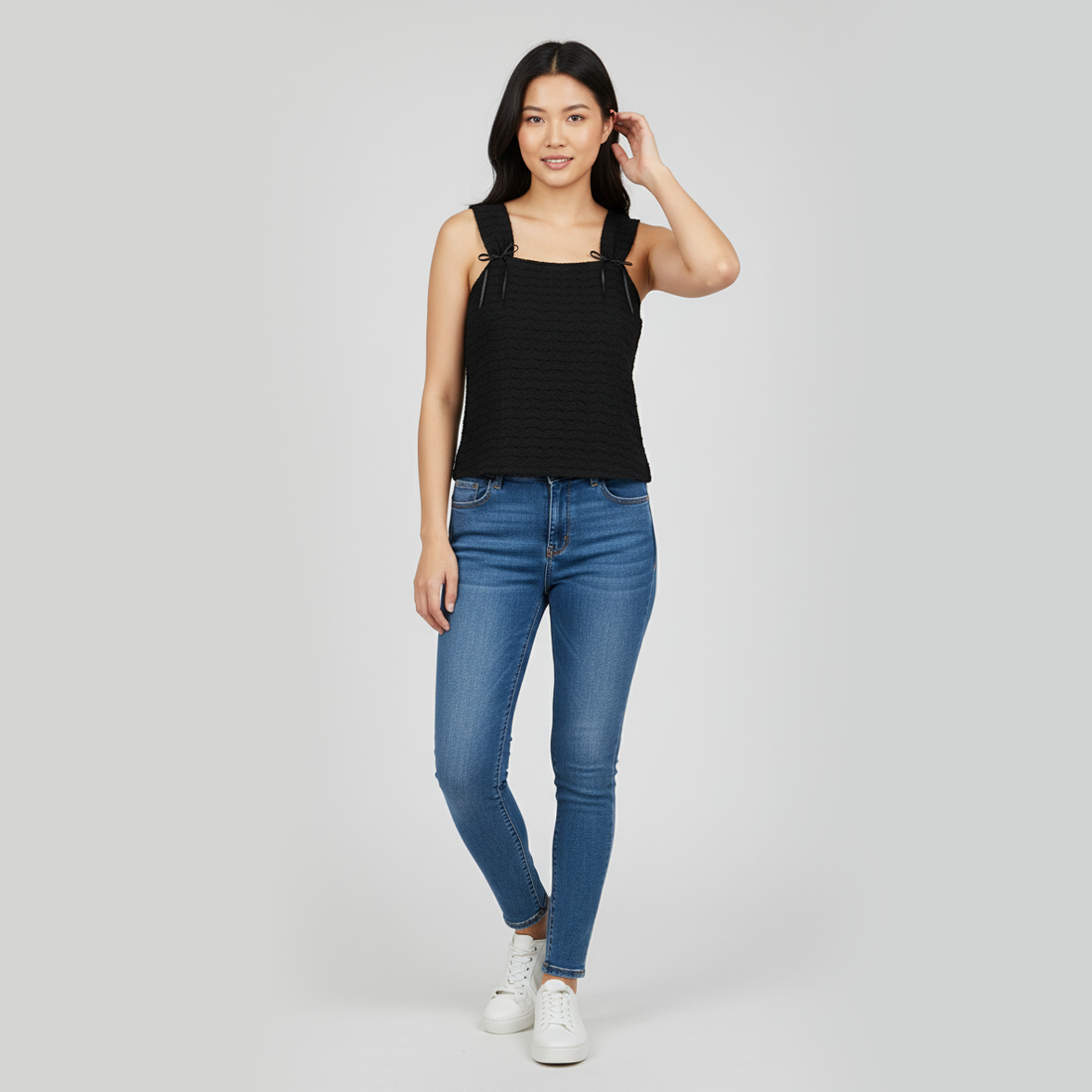 Knitted Solid Slim Fit Top