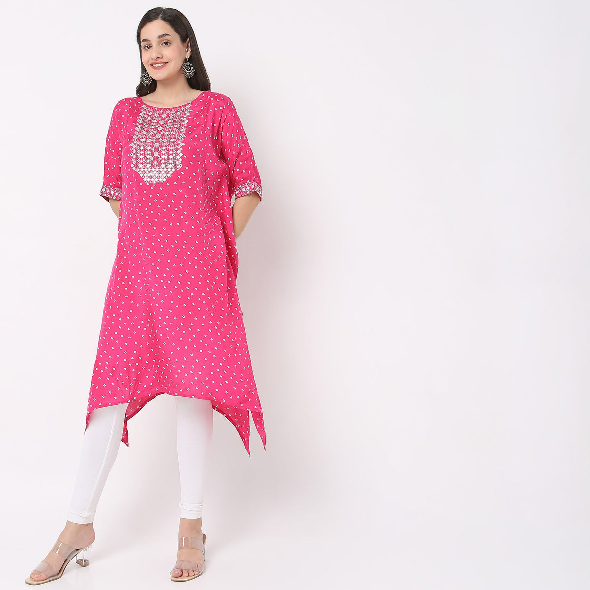 Relaxed Fit Embroidered Kurta