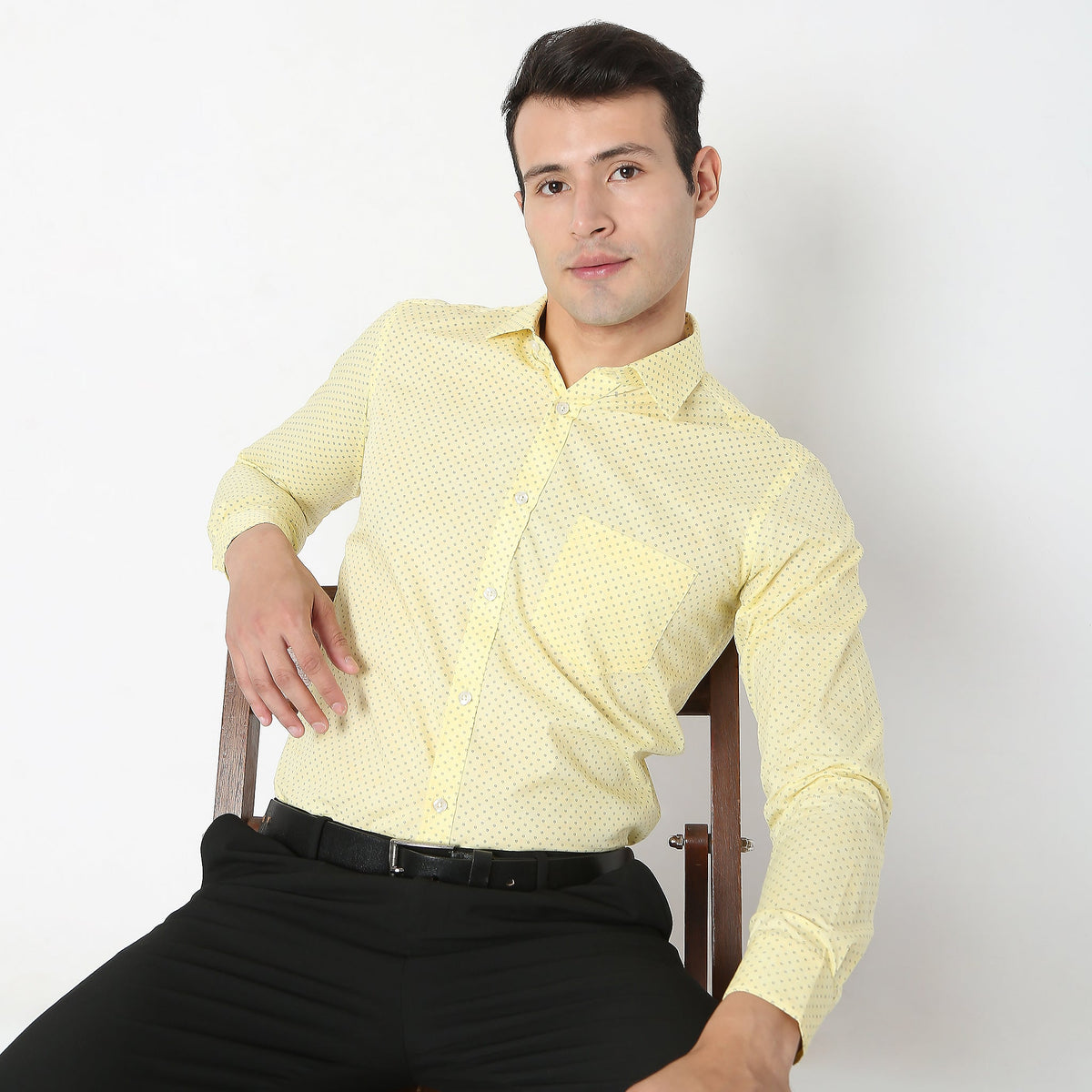 Men Wearing Regular Fit Printed Shirt