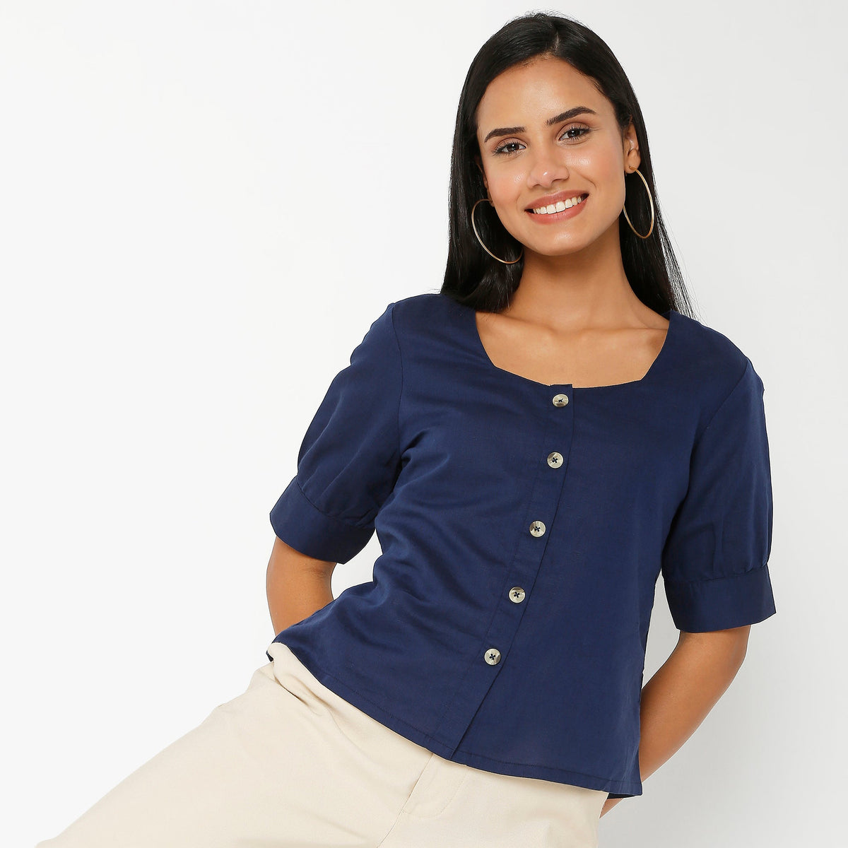 Women Wearing Regular Fit Solid Top