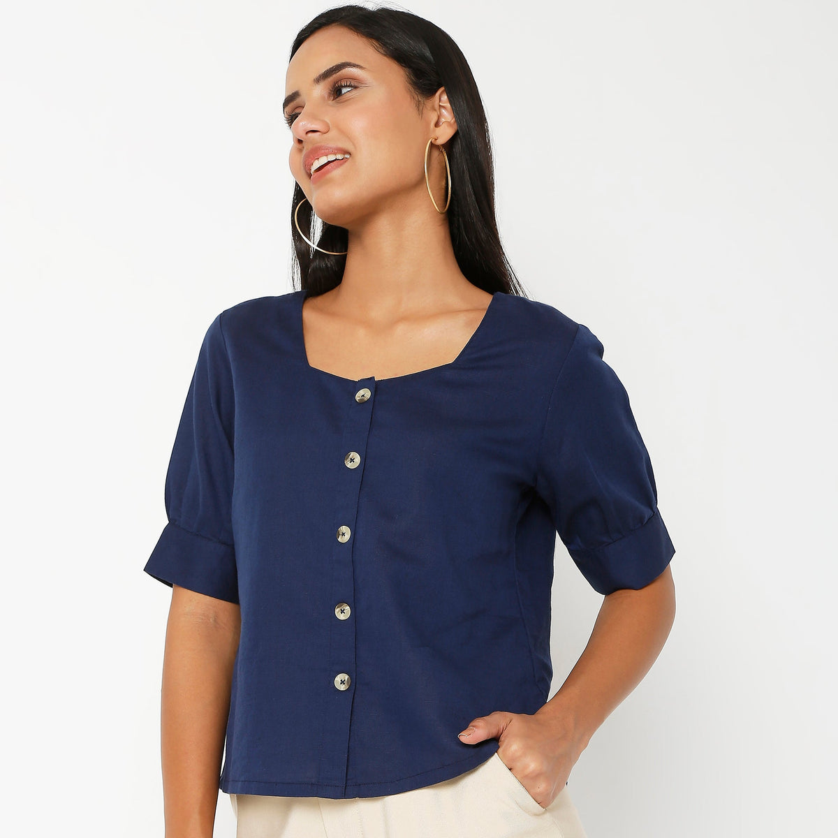 Women Wearing Regular Fit Solid Top