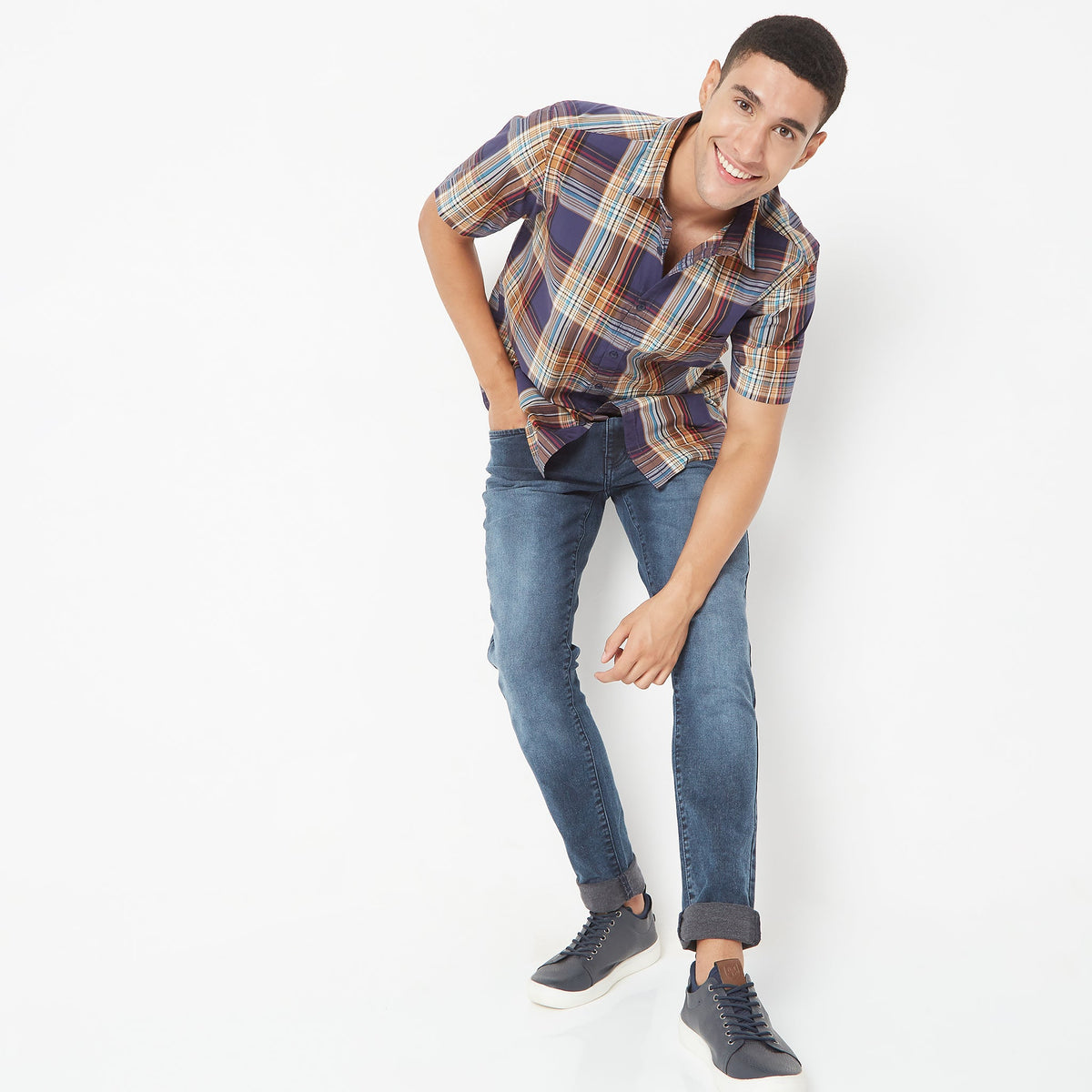 Men Wearing Slim Fit Checkered Shirt