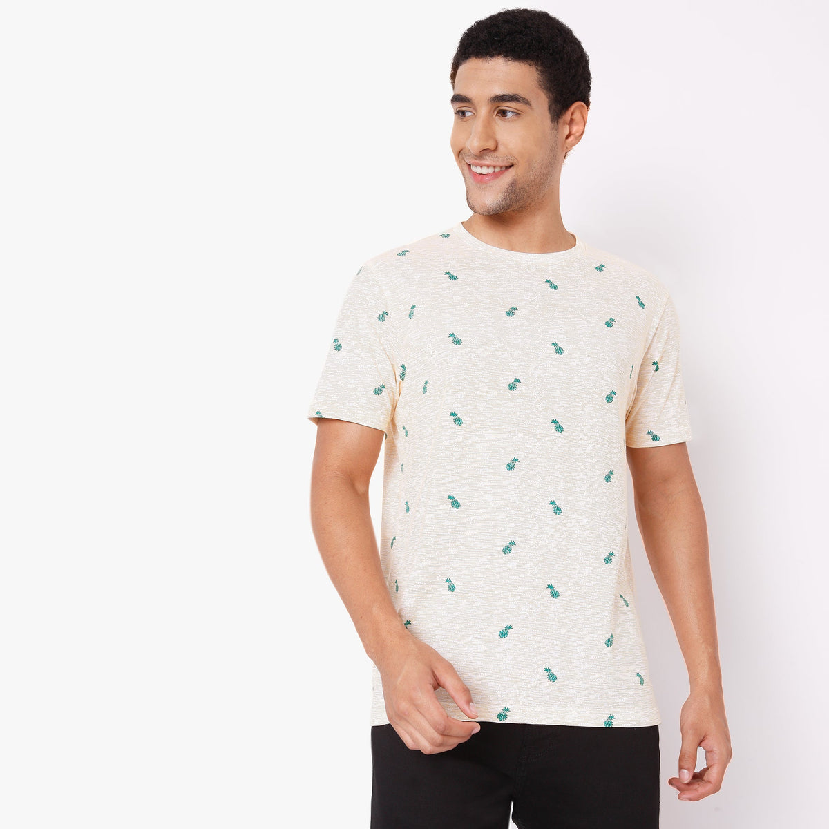 Men Wearing Regular Fit Printed T-Shirt