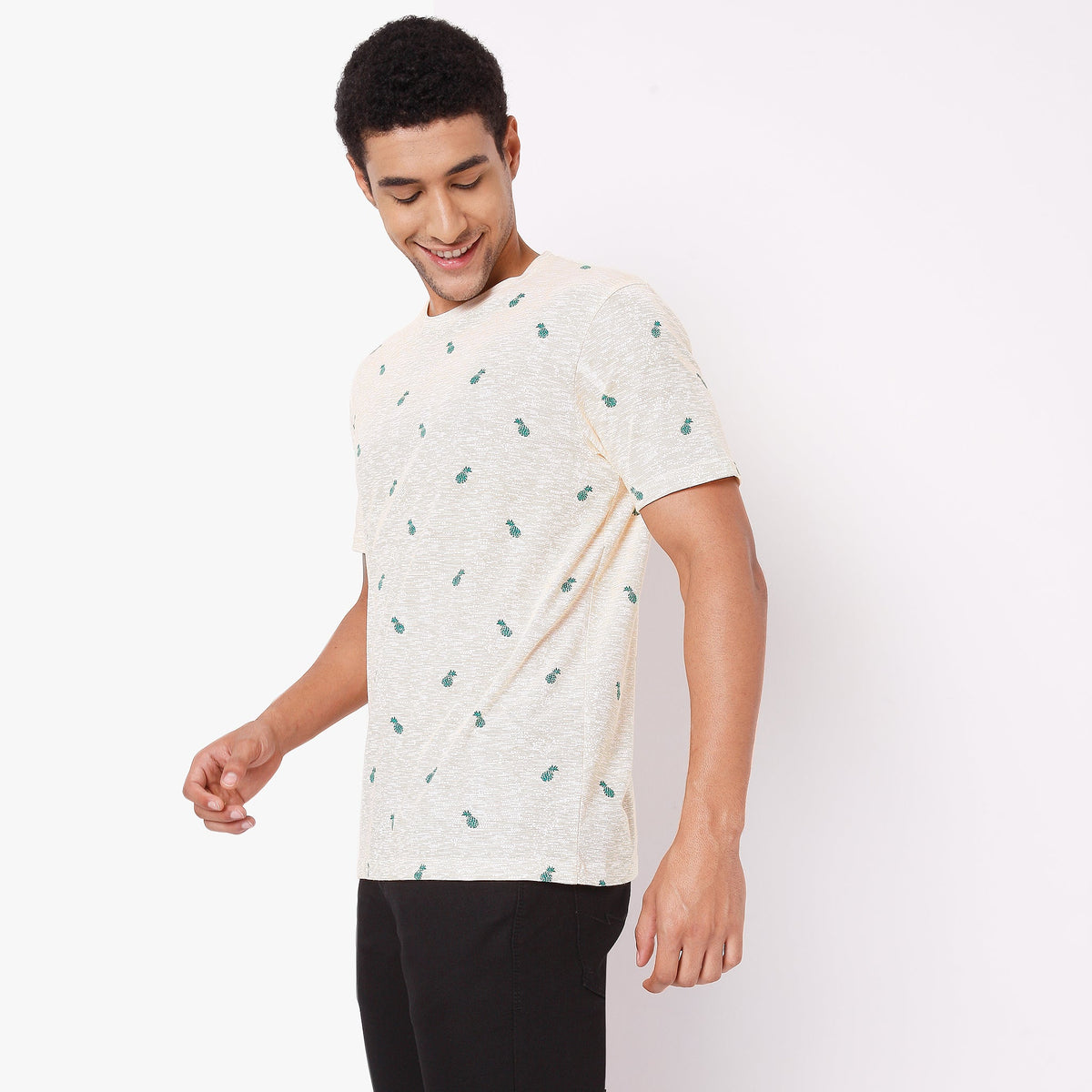 Men Wearing Regular Fit Printed T-Shirt