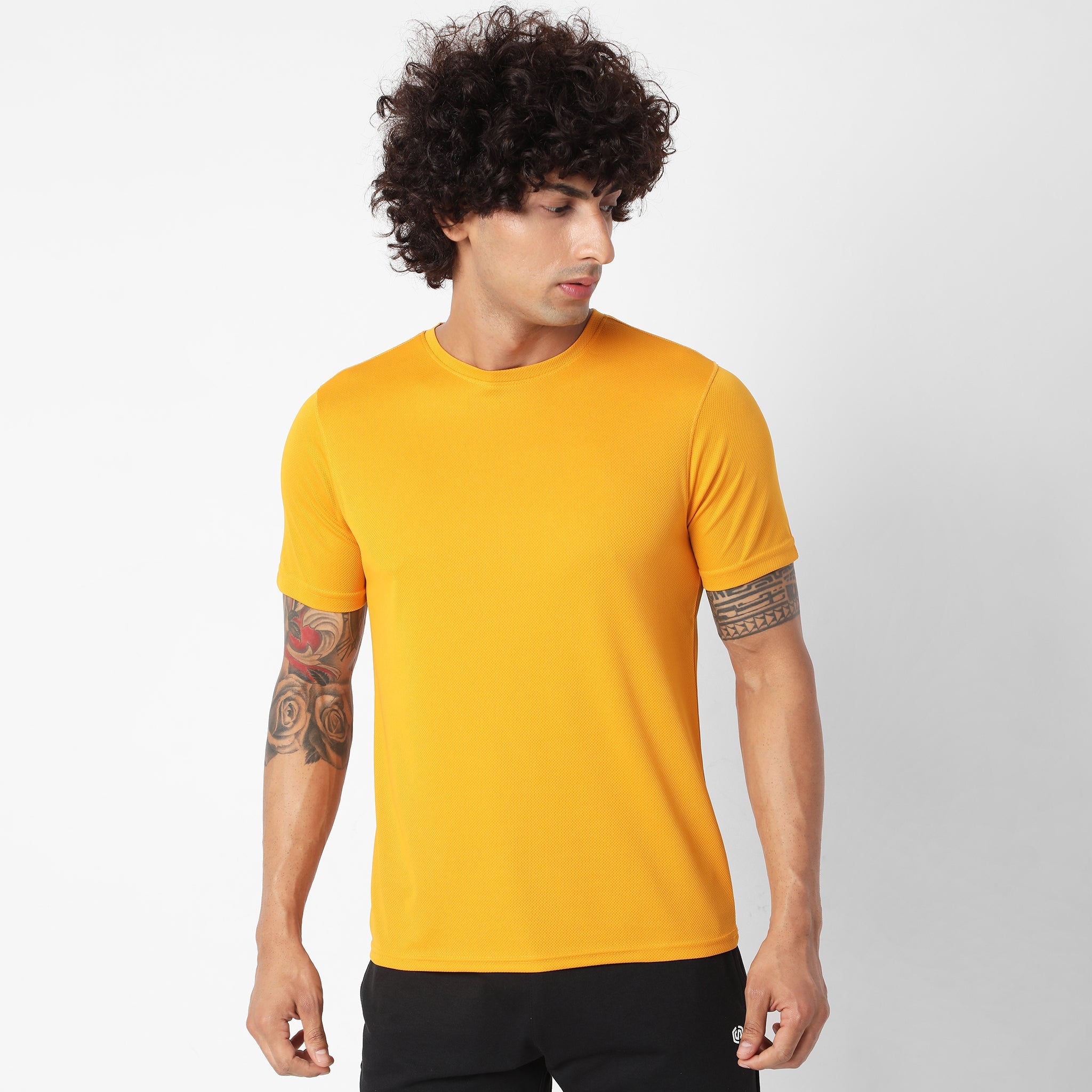 Men Wearing Regular Fit Solid T-Shirt