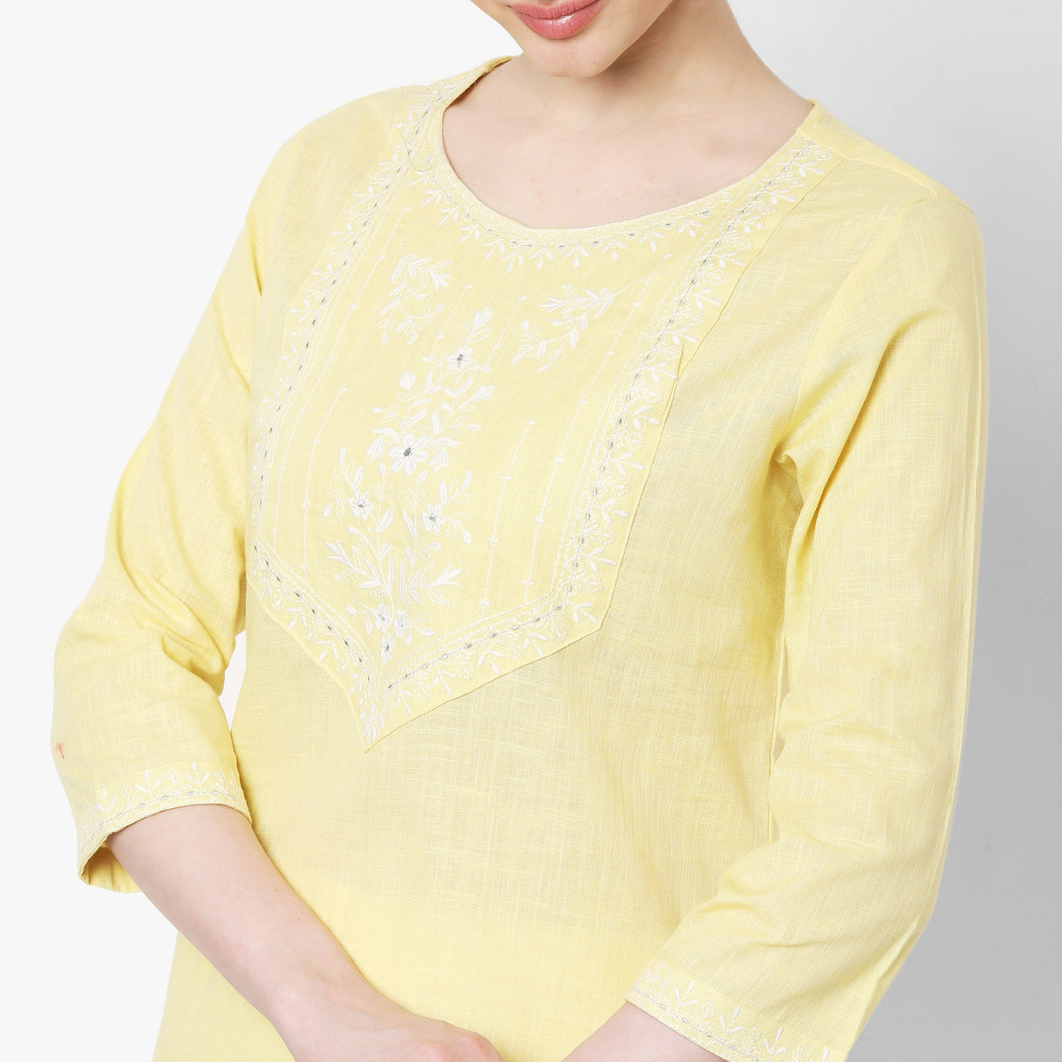 Women Wearing Regular Fit Embroidered Kurta