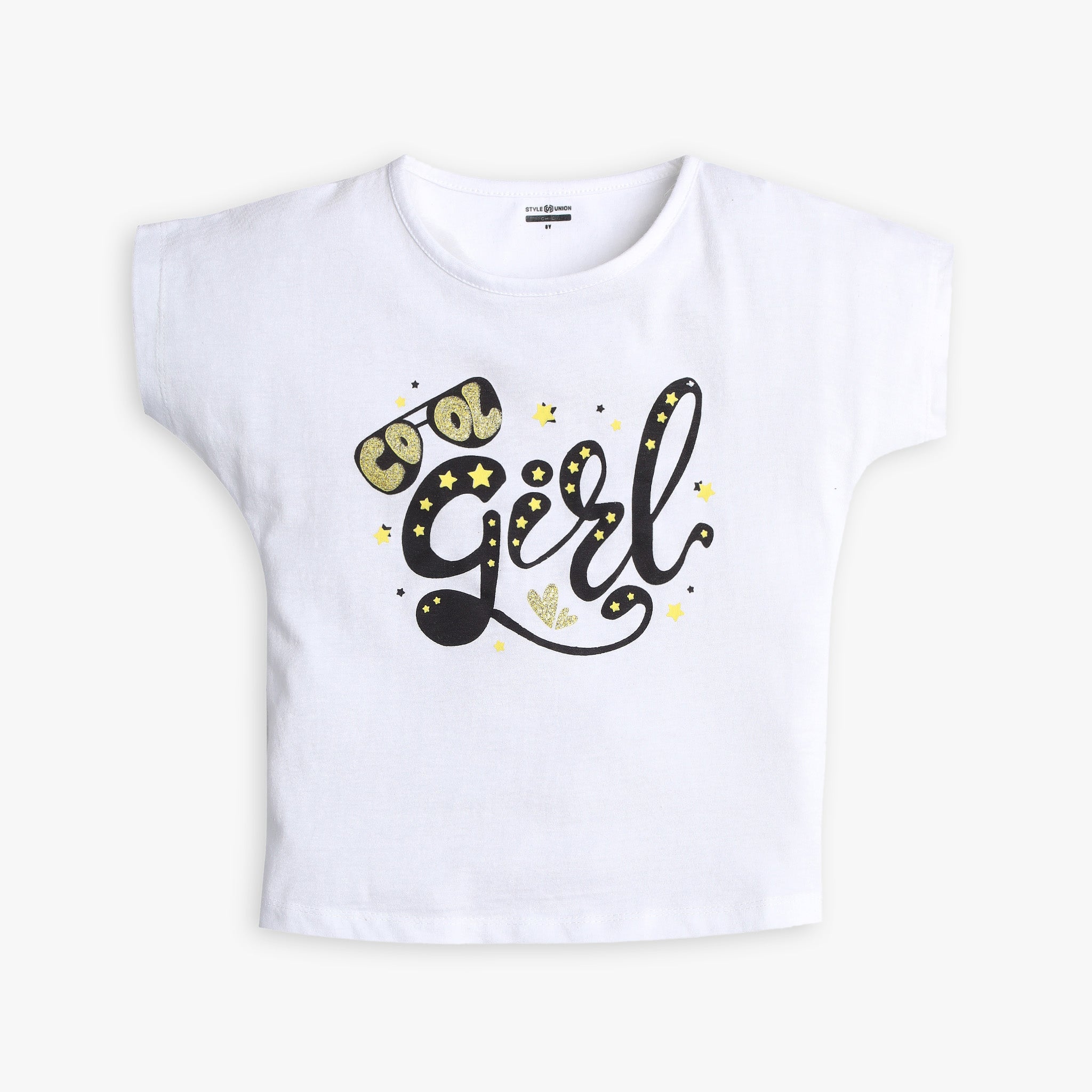 Girl Wearing Girl's Regular Fit Graphic T-Shirt