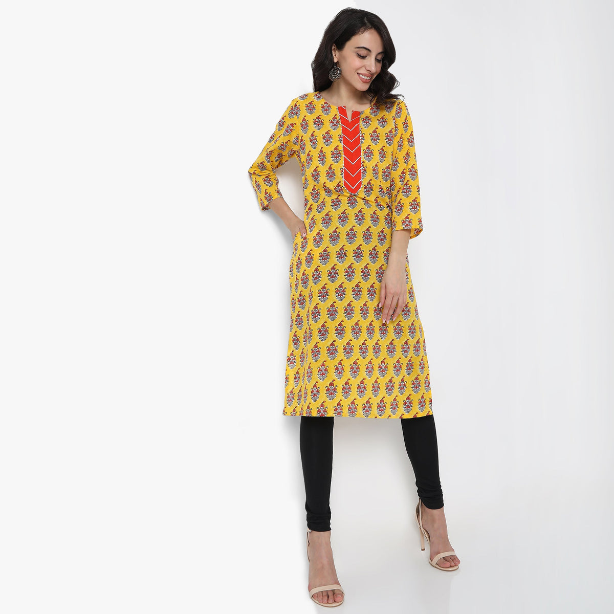 Women Wearing Regular Fit Printed Kurta