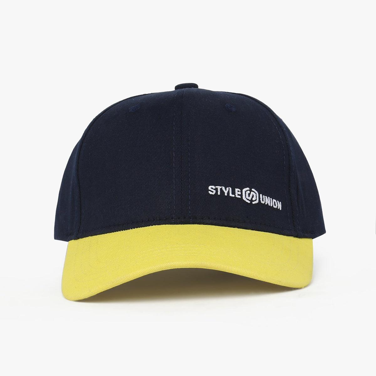 Men Wearing Solid Navy & Yellow Cap