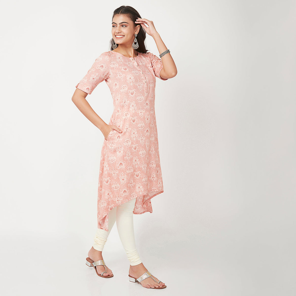 Women Wearing Regular Fit Printed Kurta