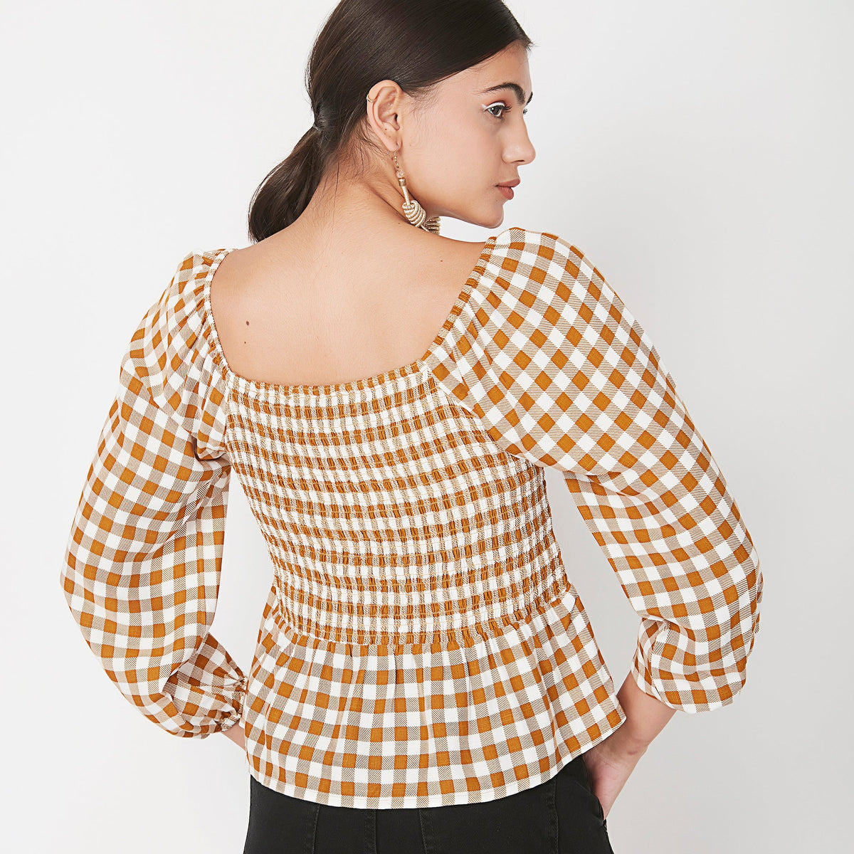 Women Wearing Regular Fit Checkered Top